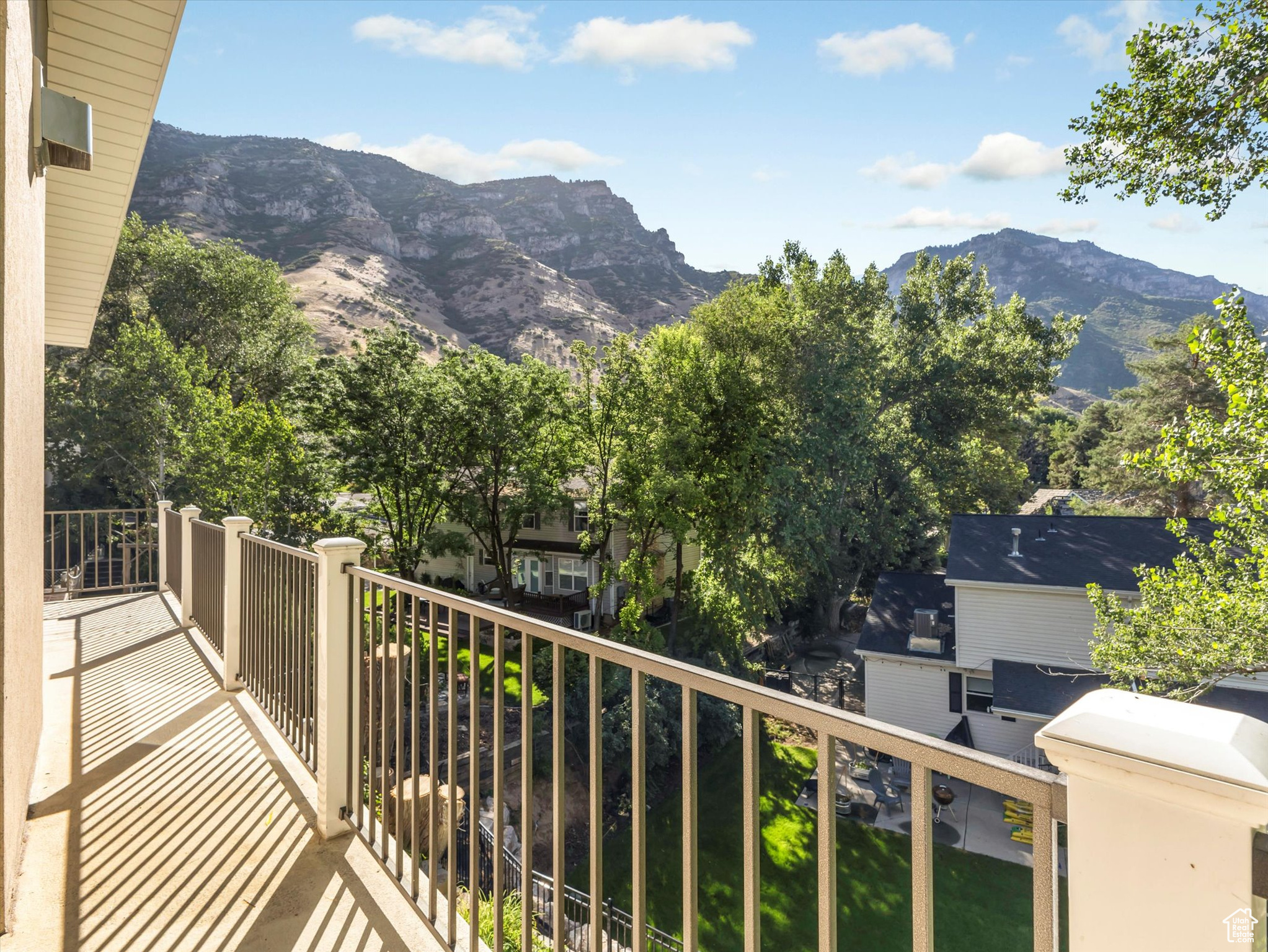 THOUSAND OAKS - Residential