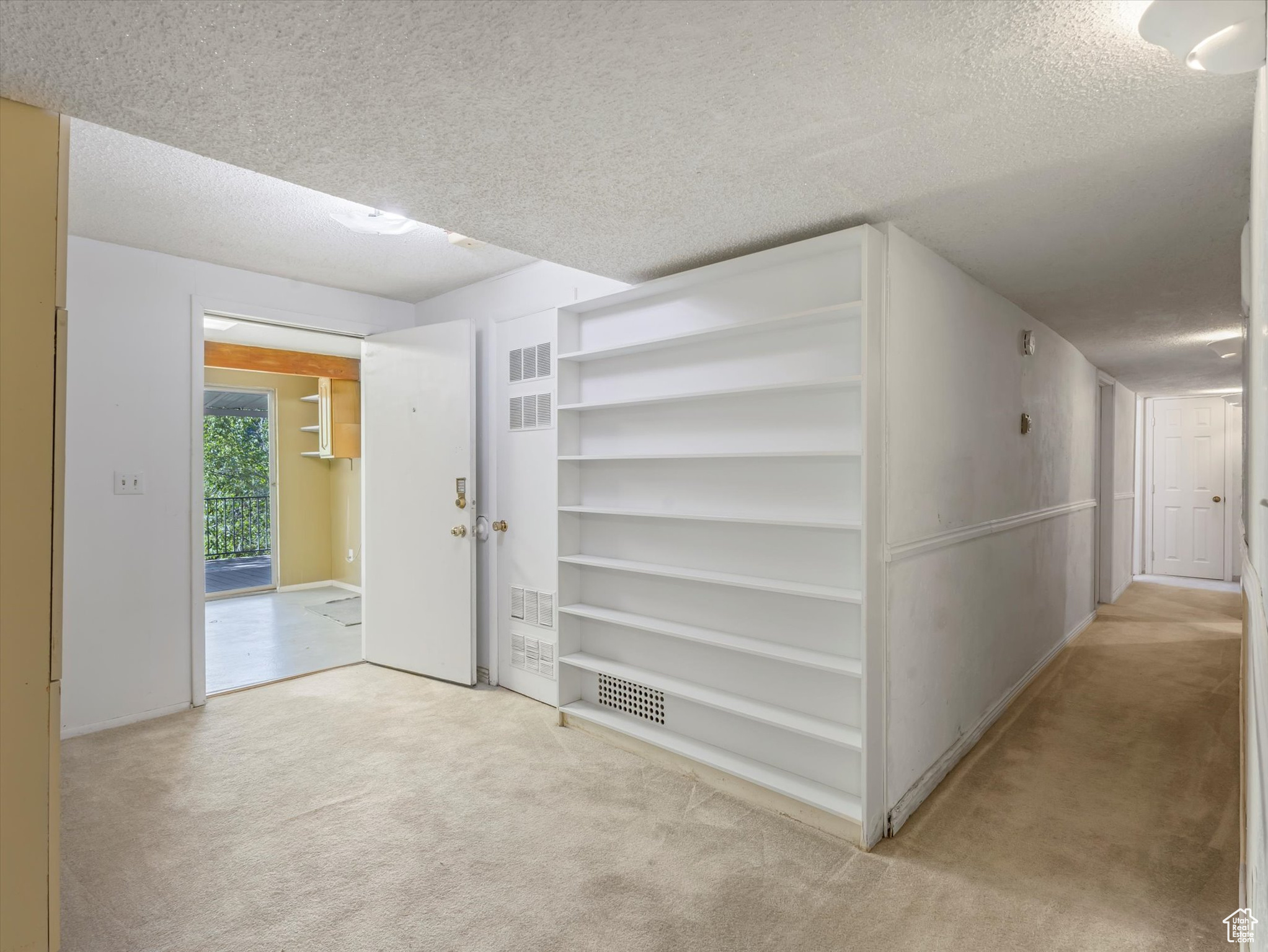 THOUSAND OAKS - Residential