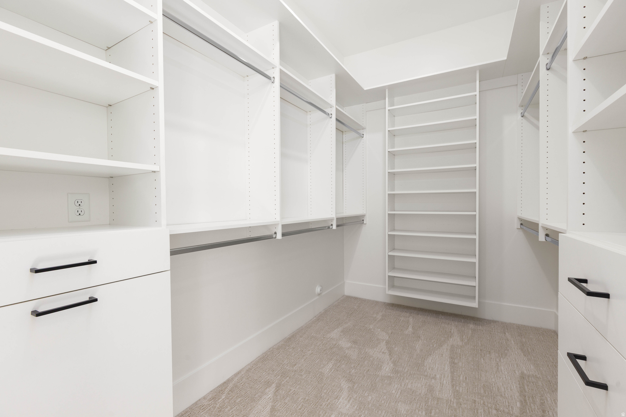 MOORLAND PARK 5 - Residential