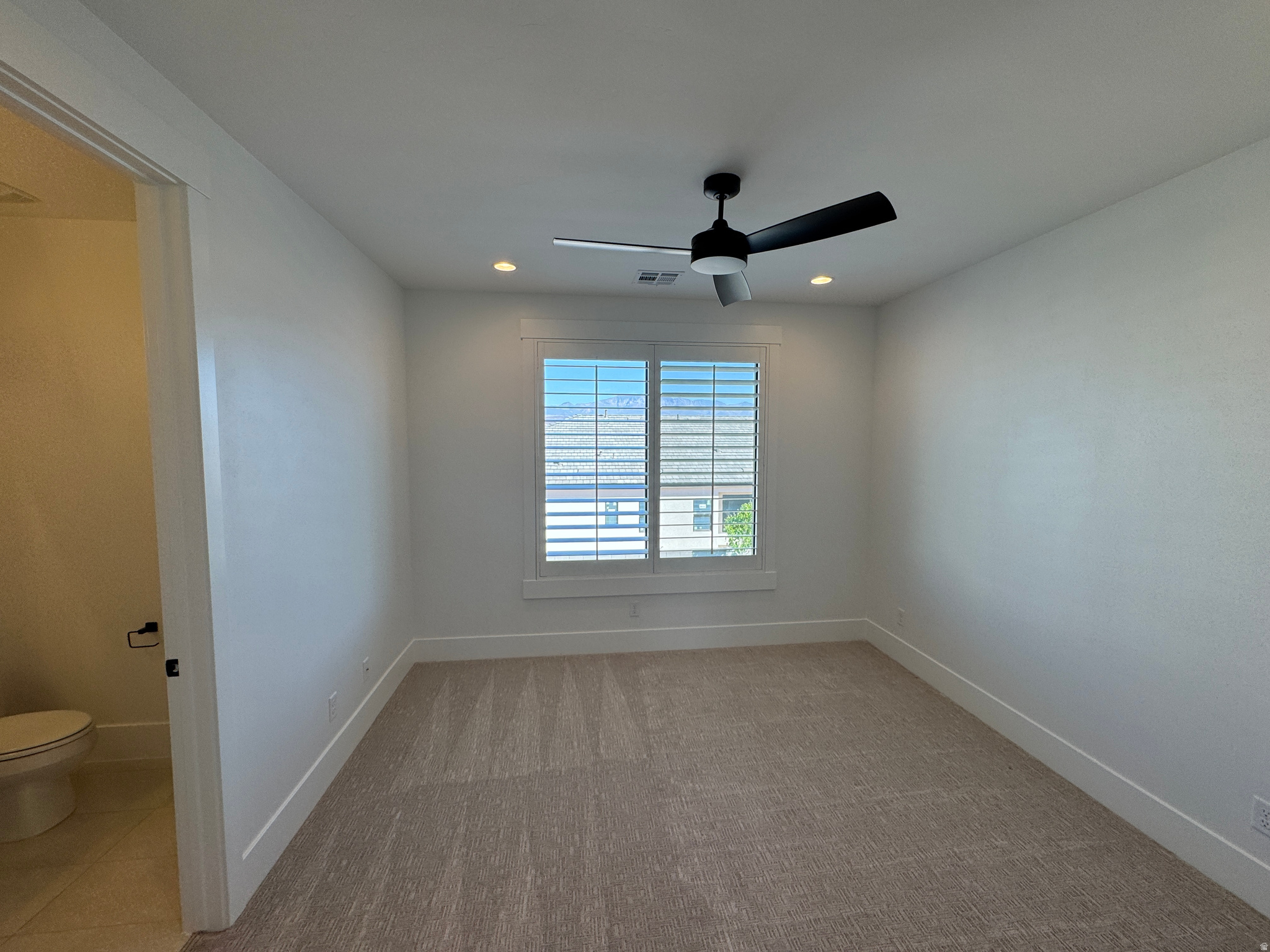 MOORLAND PARK 5 - Residential