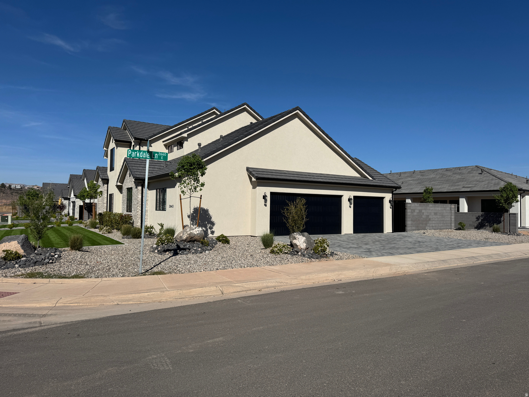 MOORLAND PARK 5 - Residential