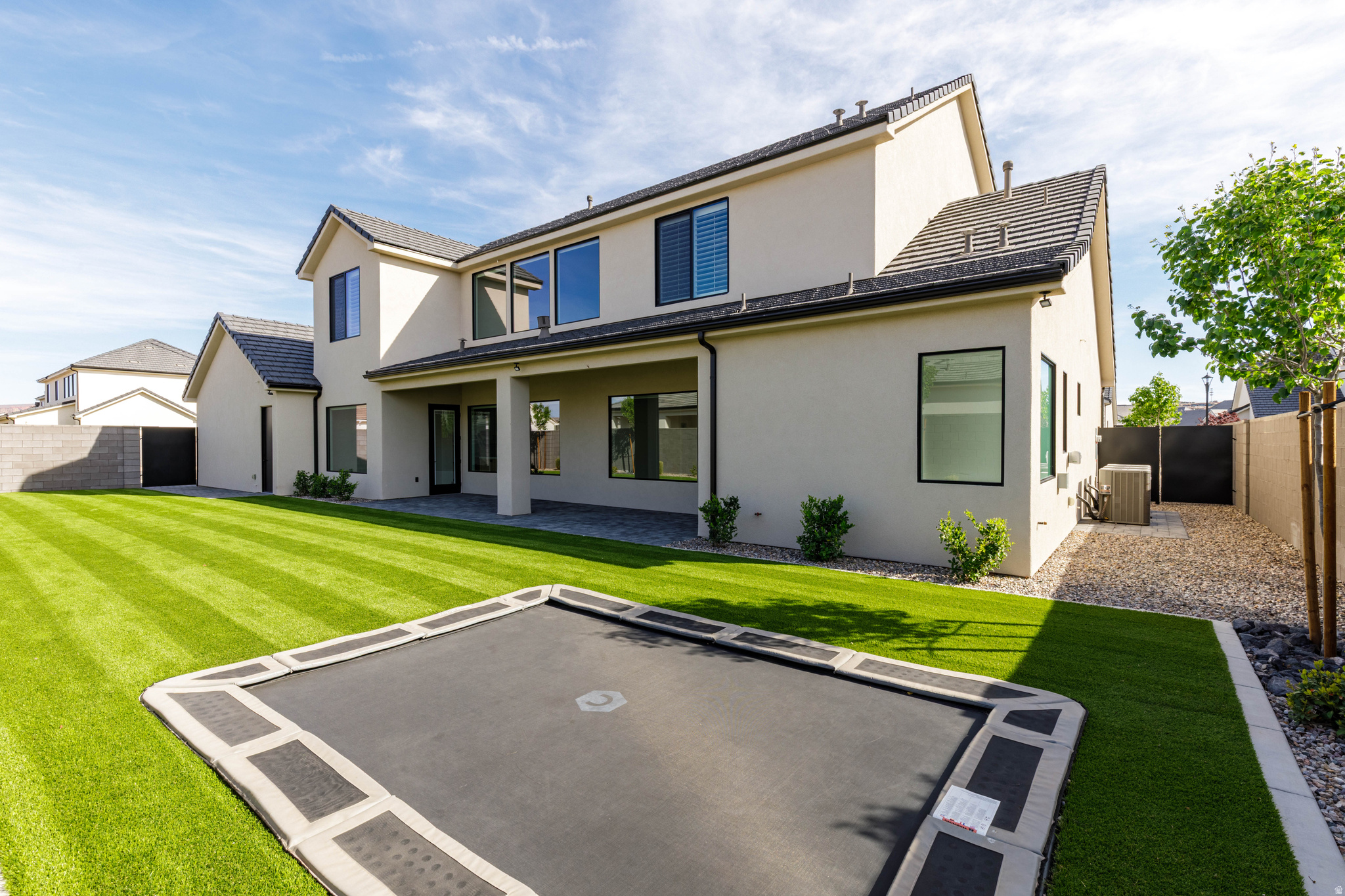 MOORLAND PARK 5 - Residential