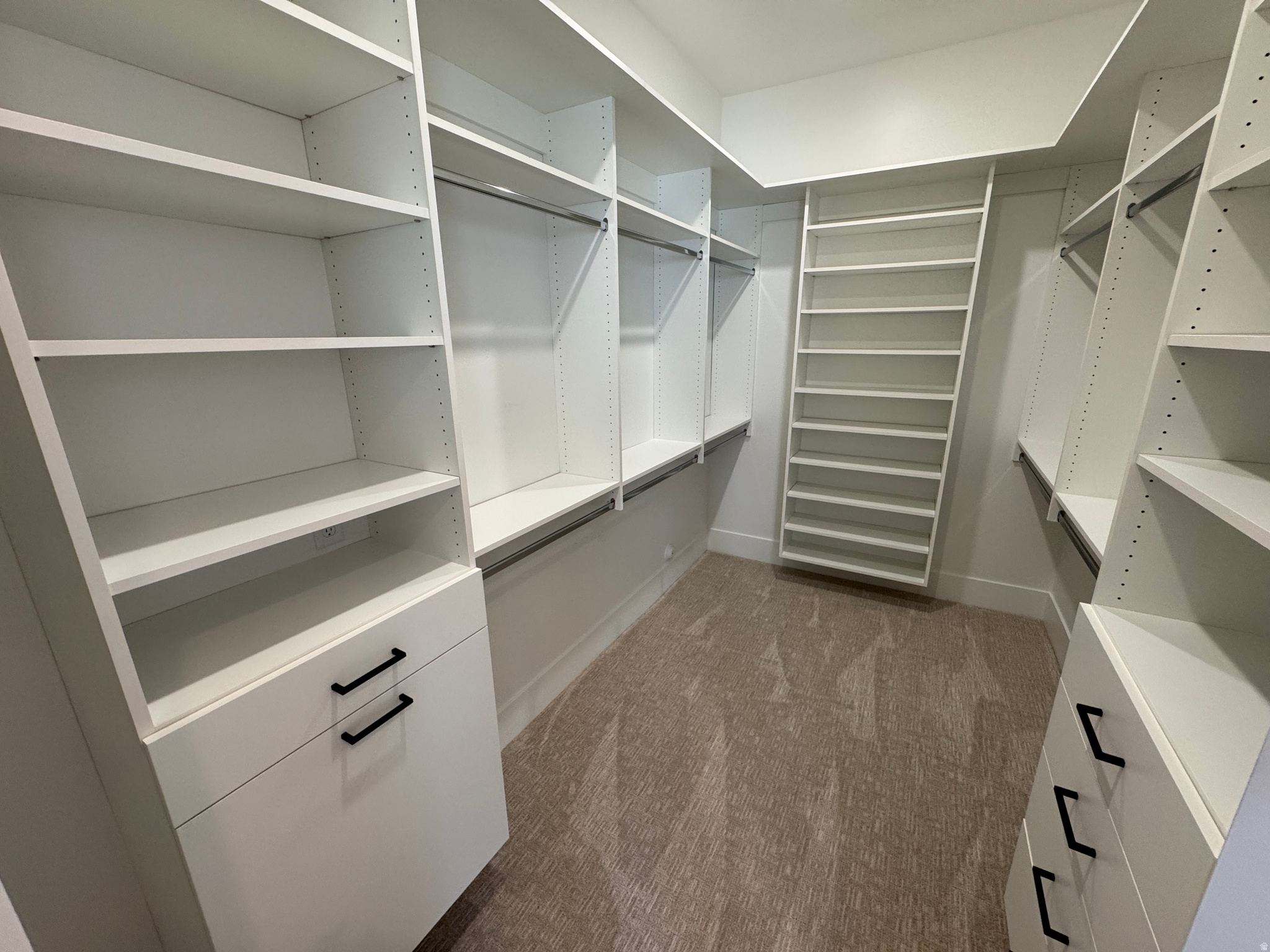 MOORLAND PARK 5 - Residential