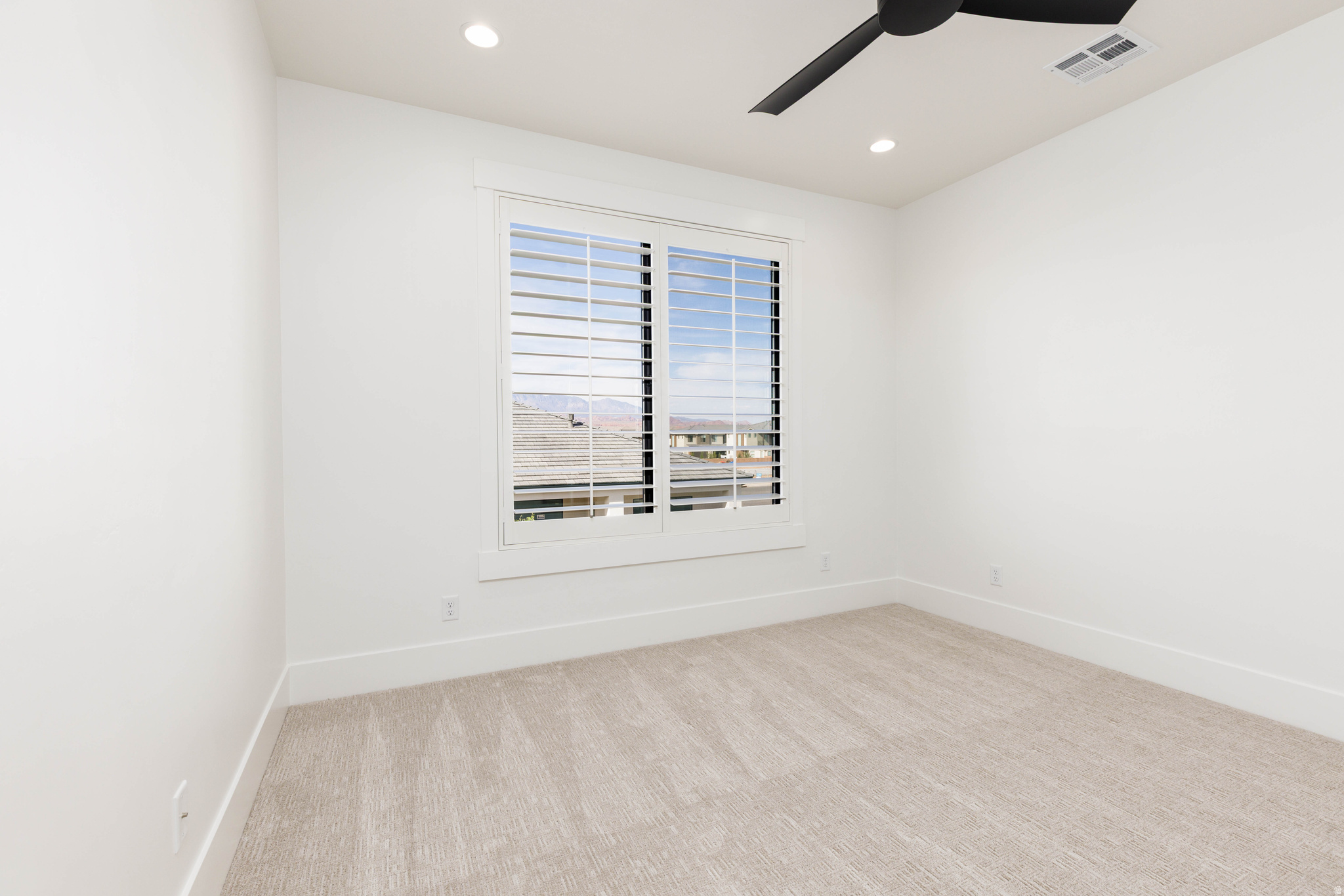 MOORLAND PARK 5 - Residential