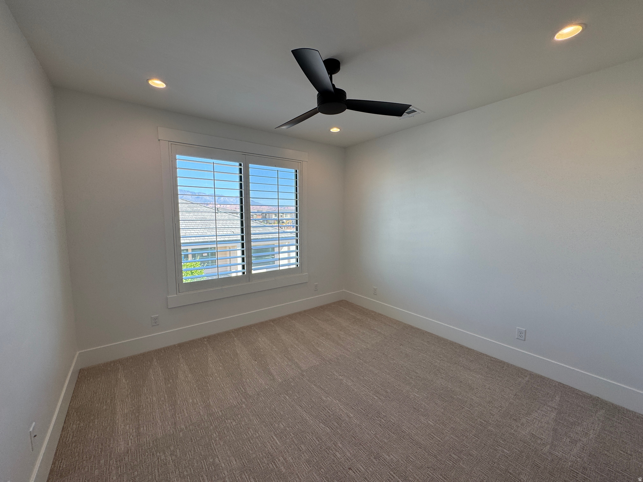 MOORLAND PARK 5 - Residential