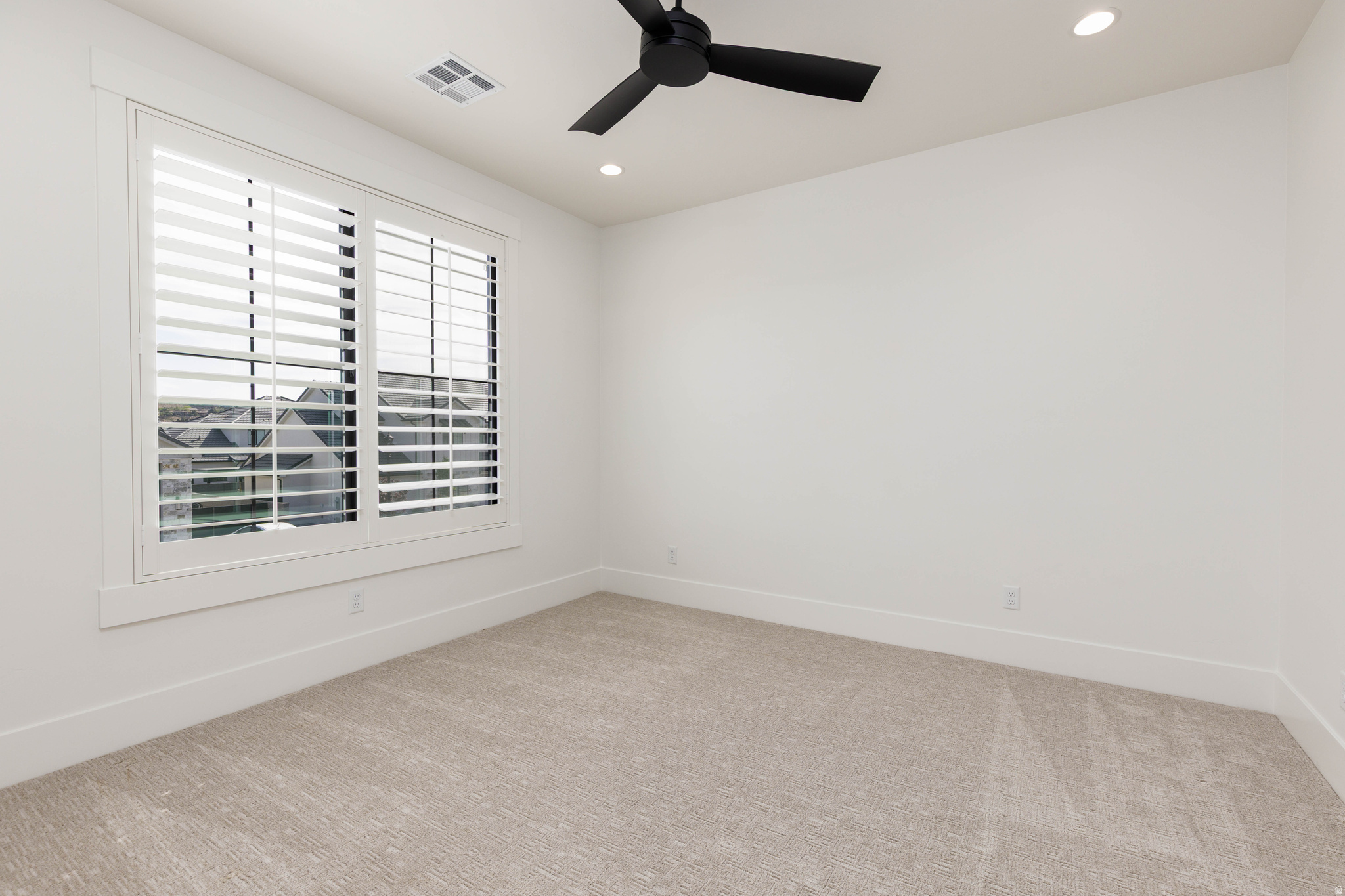 MOORLAND PARK 5 - Residential