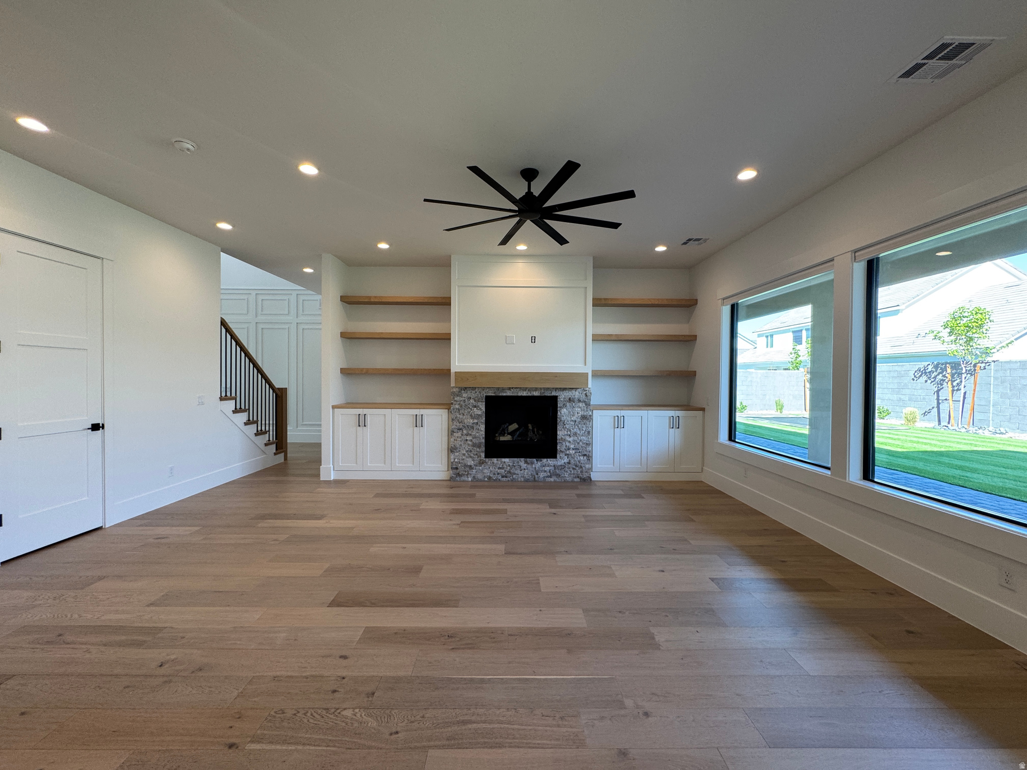 MOORLAND PARK 5 - Residential