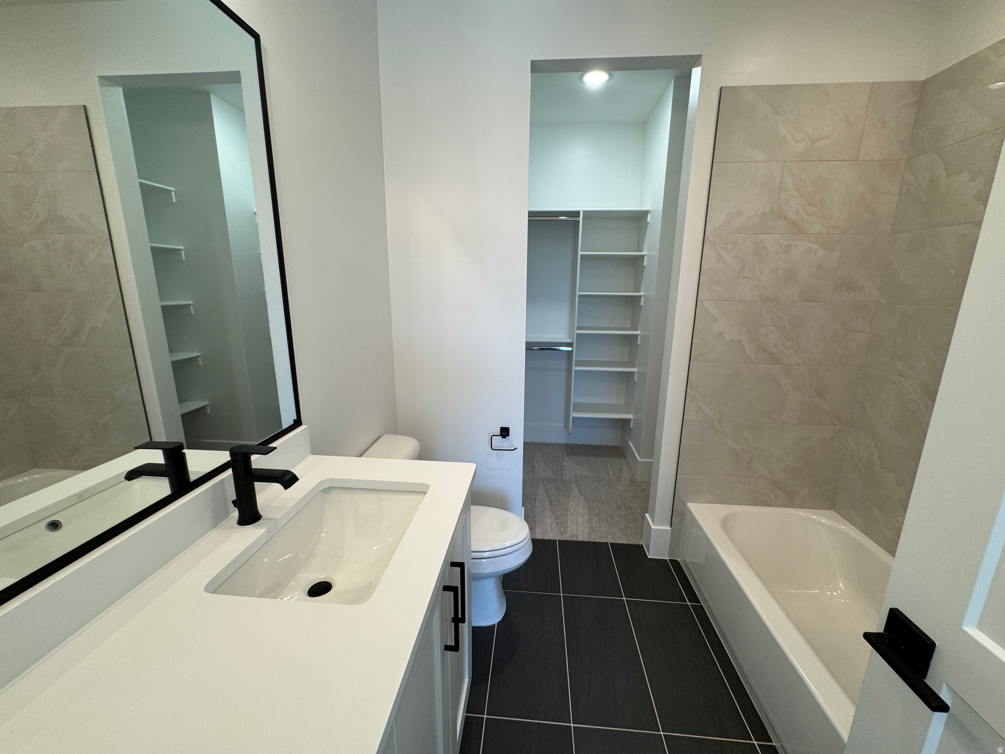 MOORLAND PARK 5 - Residential