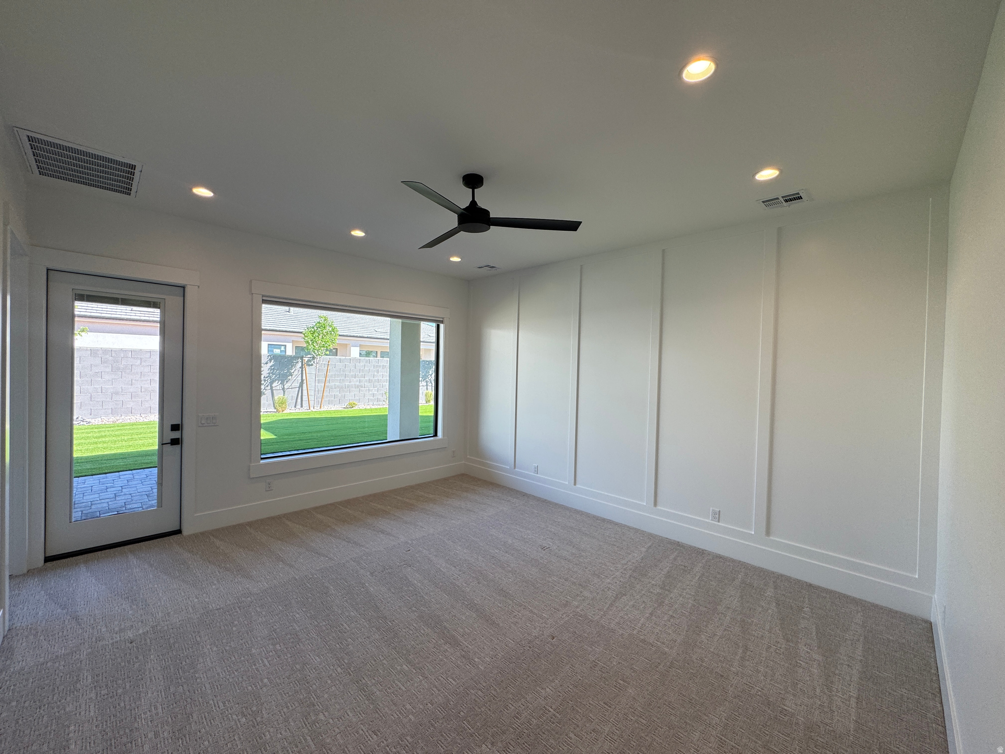 MOORLAND PARK 5 - Residential