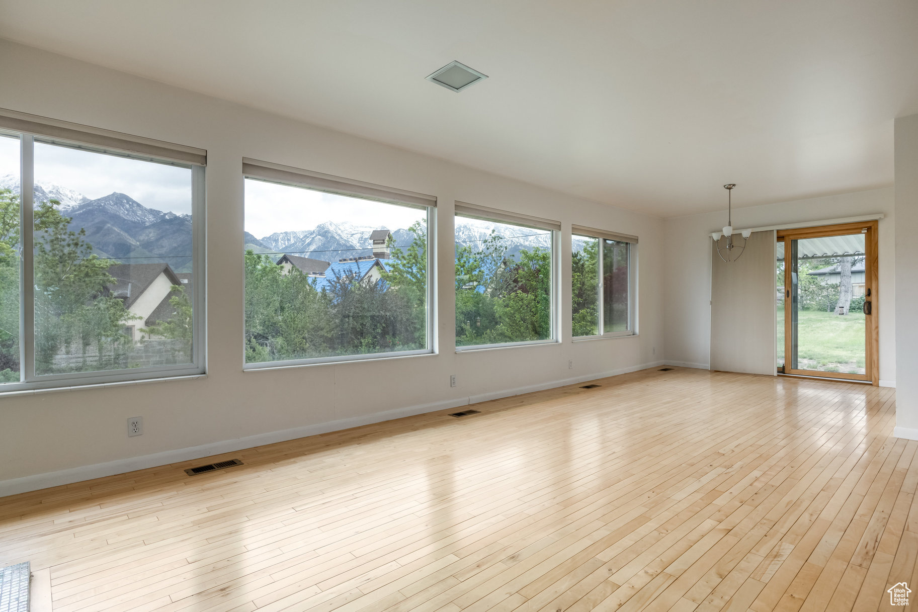 2006 E Creek Rd, Sandy, Utah image 8