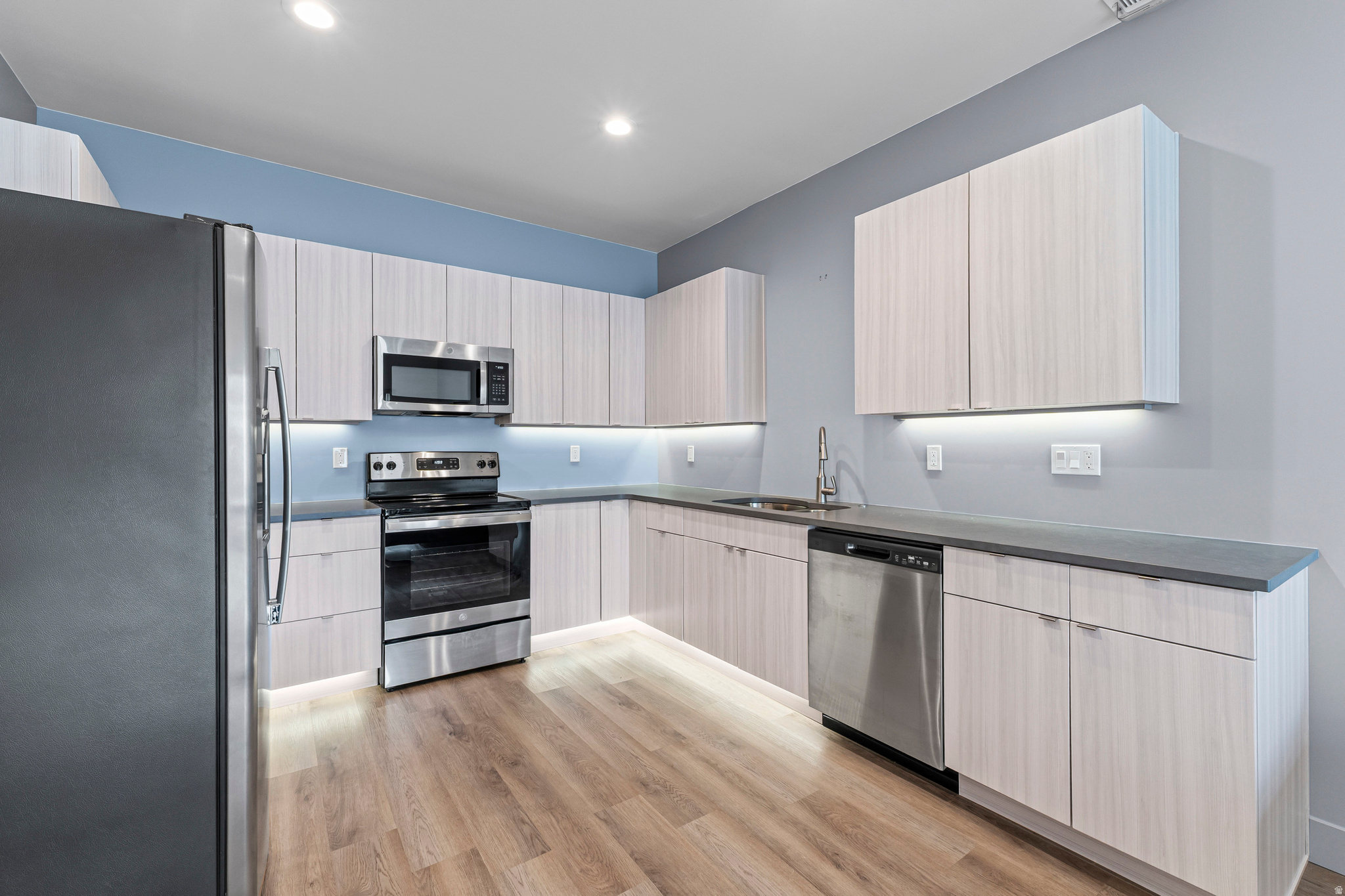 CAPRI PARK - Residential