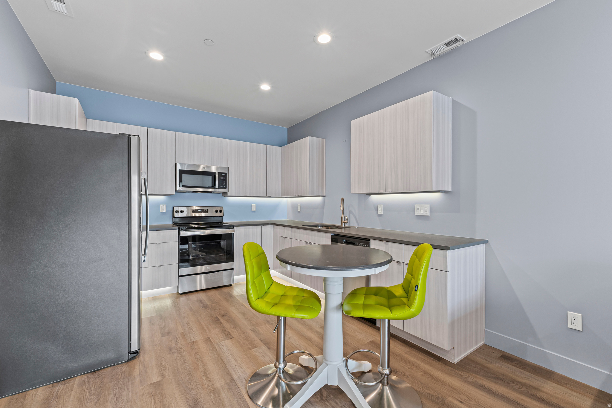 CAPRI PARK - Residential