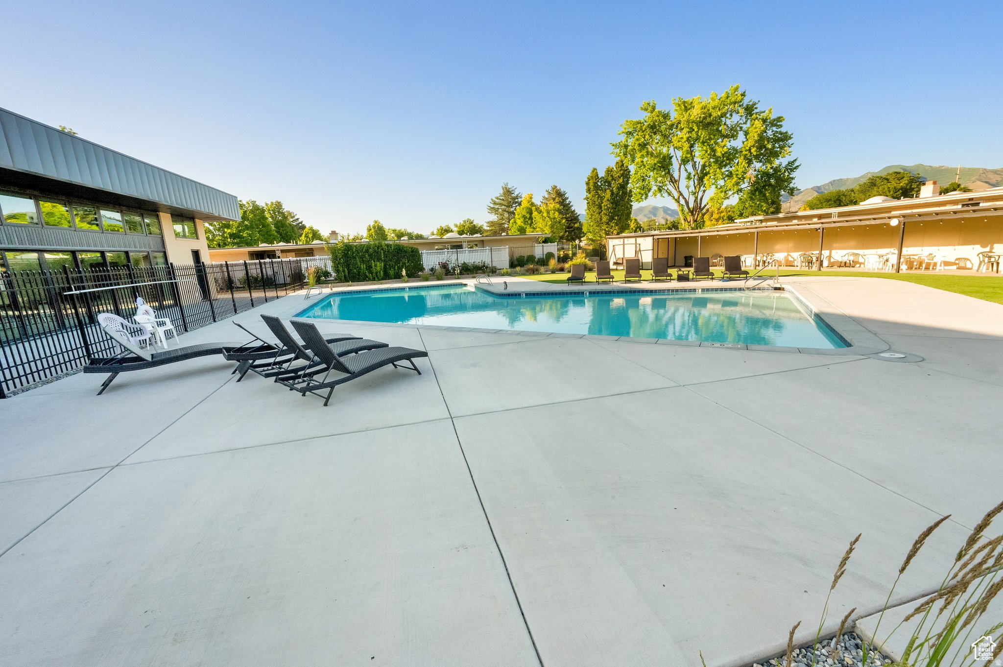 CAPRI PARK - Residential