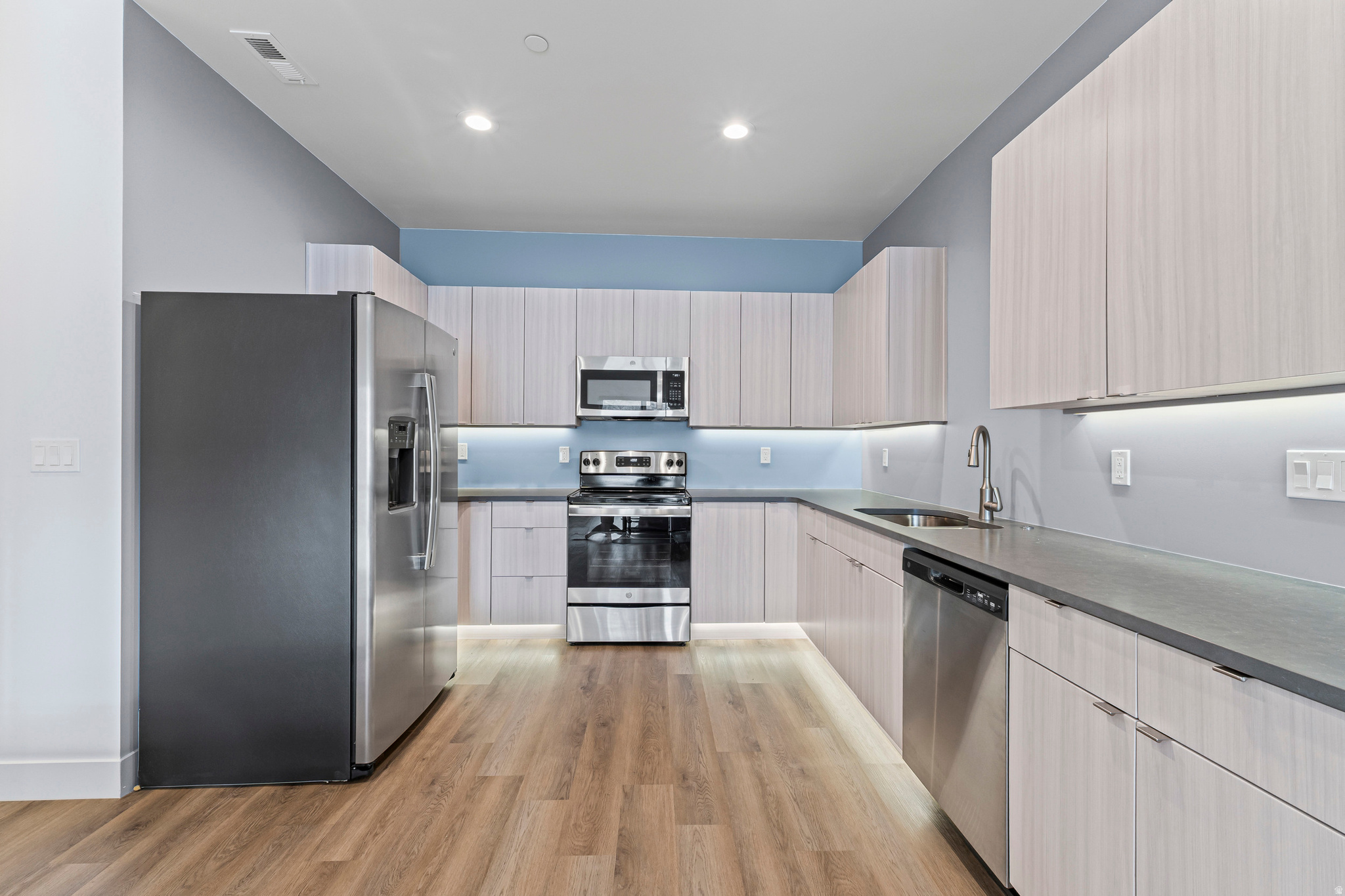 CAPRI PARK - Residential