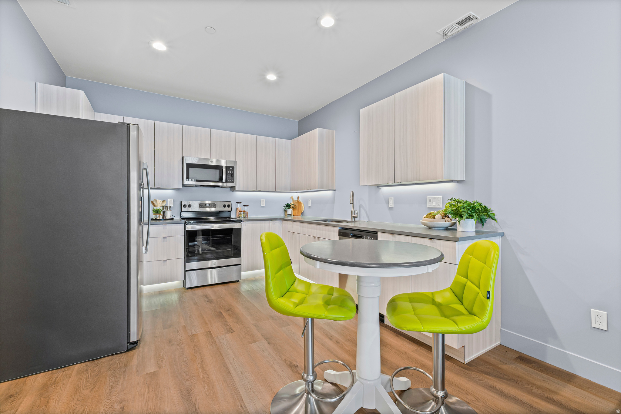 CAPRI PARK - Residential