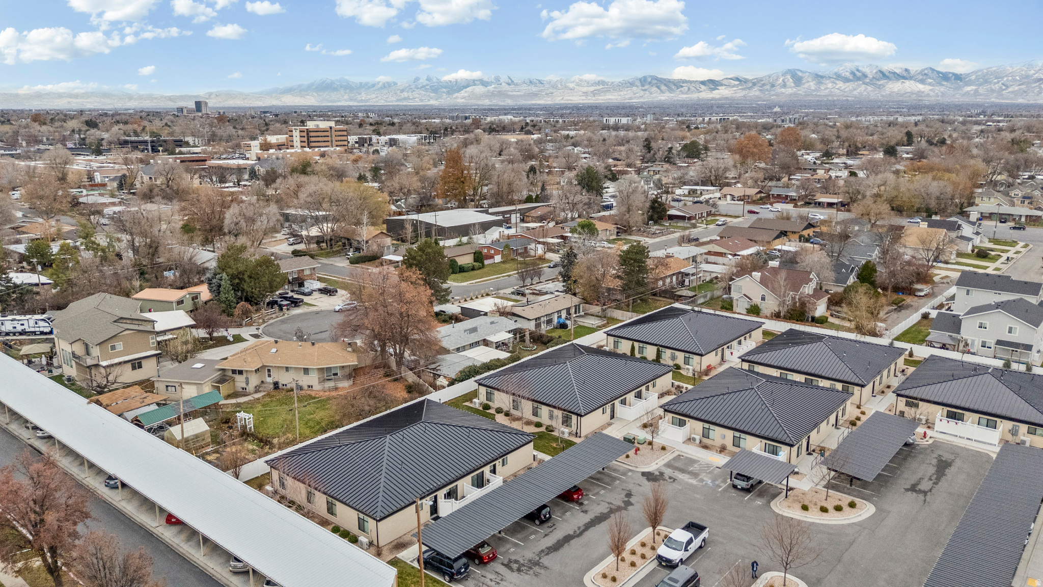 CAPRI PARK - Residential