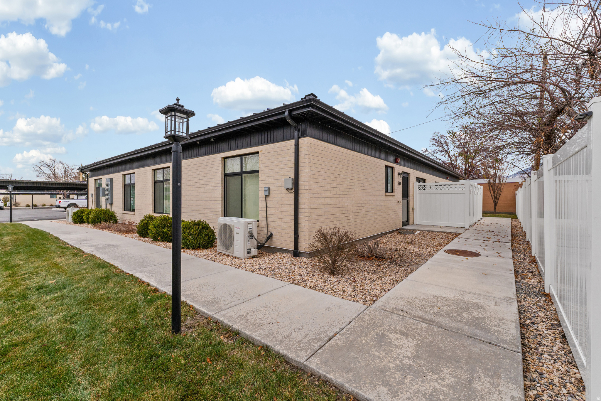 CAPRI PARK - Residential