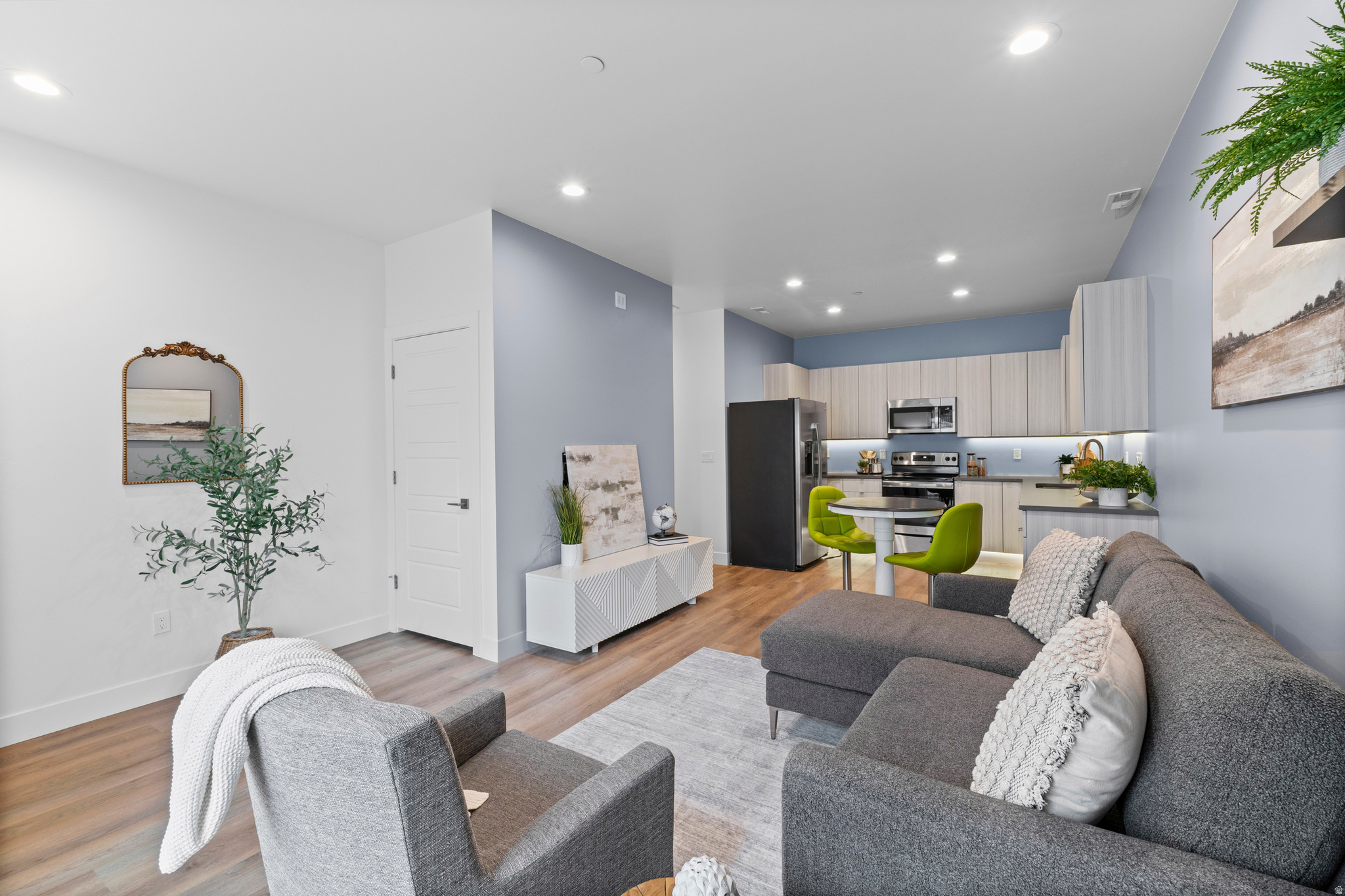 CAPRI PARK - Residential