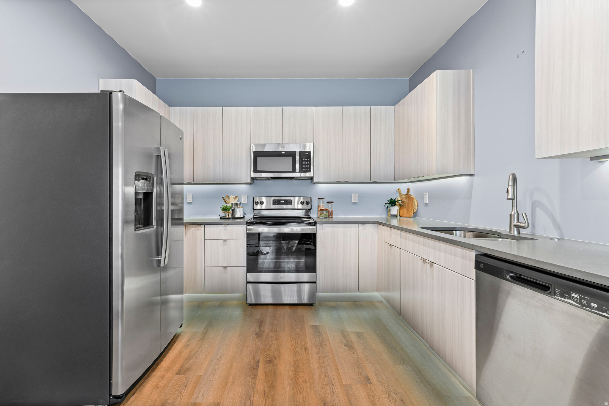 CAPRI PARK - Residential