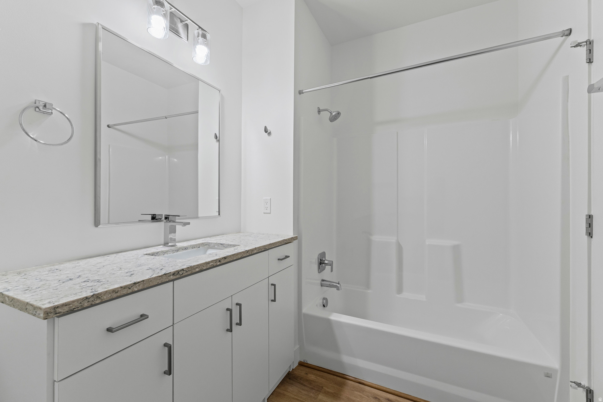 CAPRI PARK - Residential