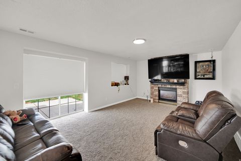 Tiny photo for 1284 N 900 W, Clinton, UT 84015 (MLS # 2142419)