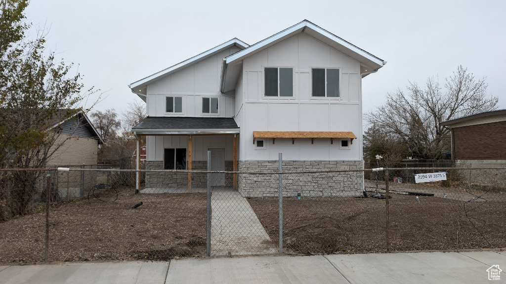 New construction, craftsman style, two story home with five large bedrooms and four full bathrooms. spectacular layout, views of the entire valley and plenty of space to enjoy home-life. The home has an attached two car garage as well as a detached third car garage. Fully fenced yard. Estimated completion date of March 11, 2025.