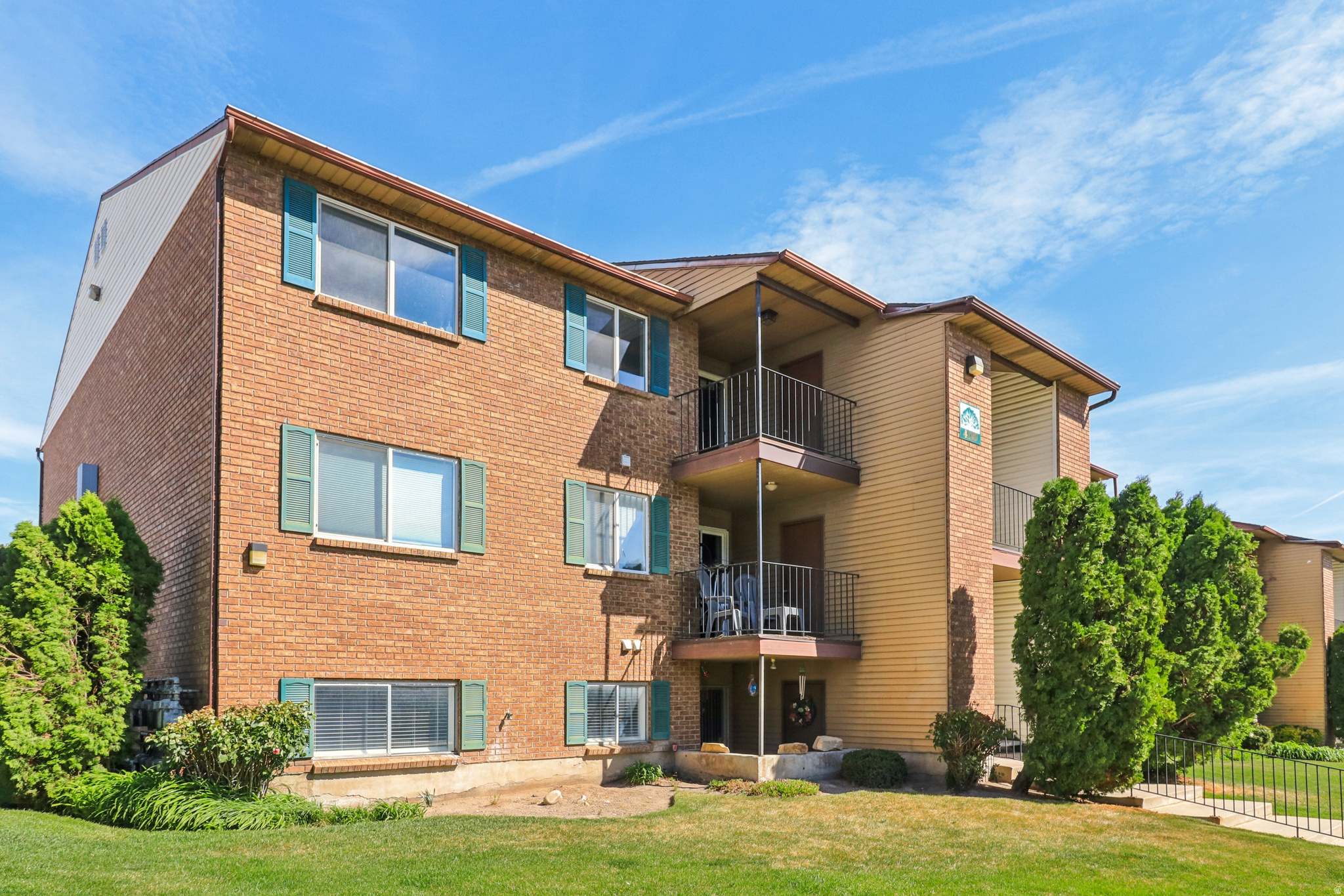 MEADOWS - Residential