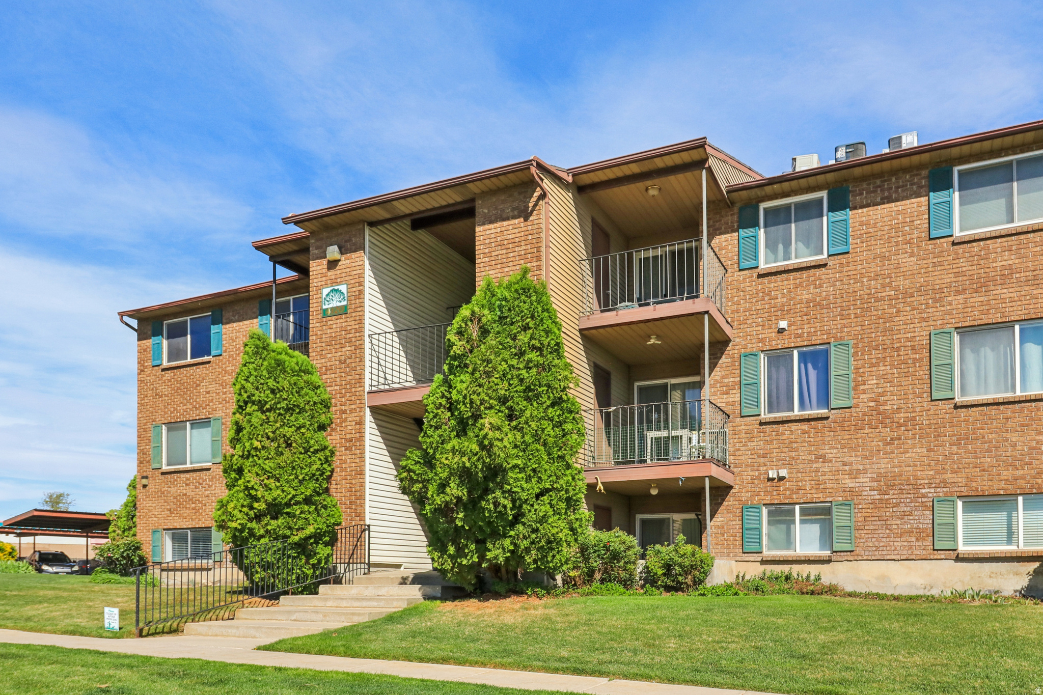 MEADOWS - Residential