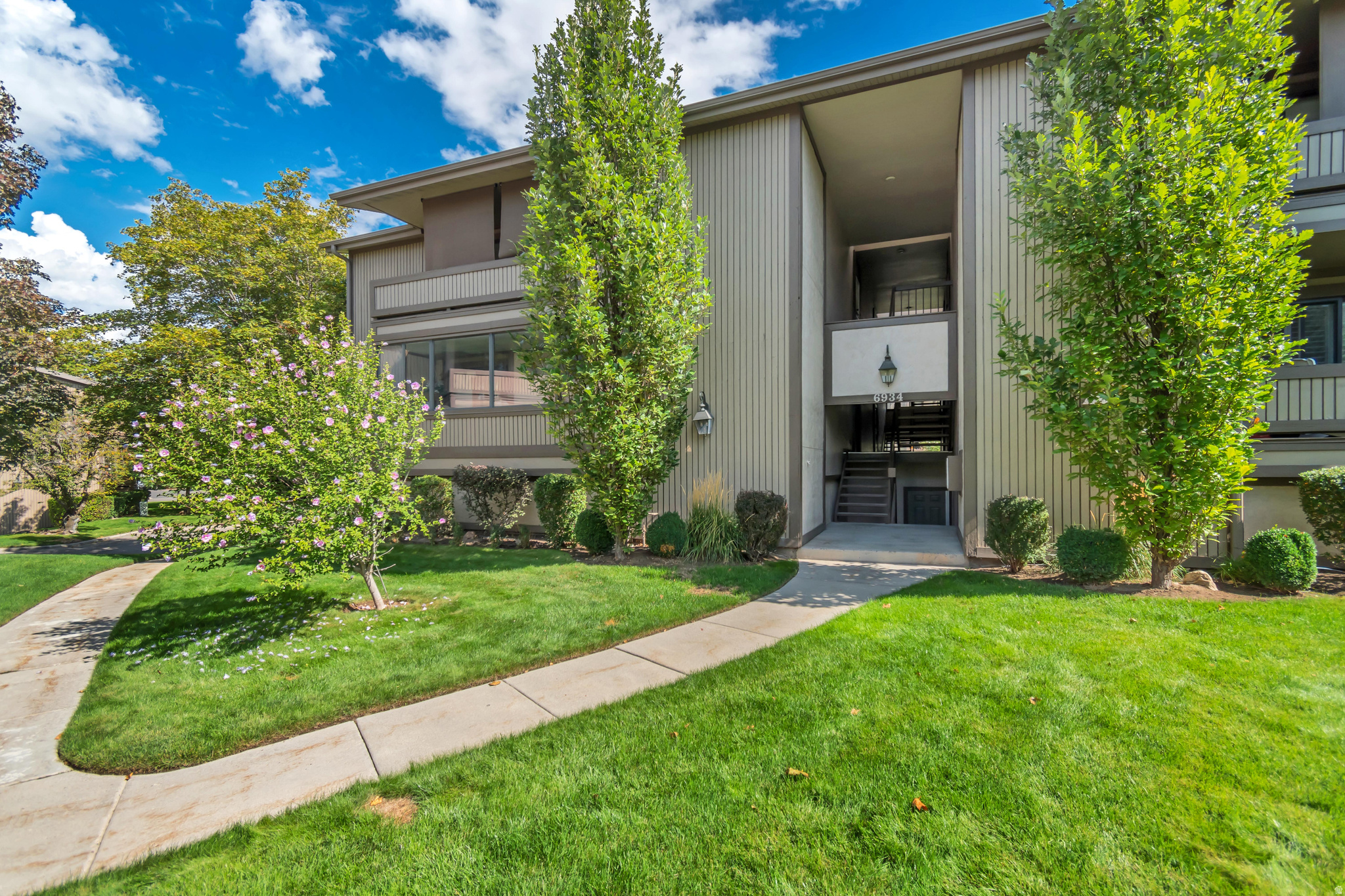 MEADOWS - Residential