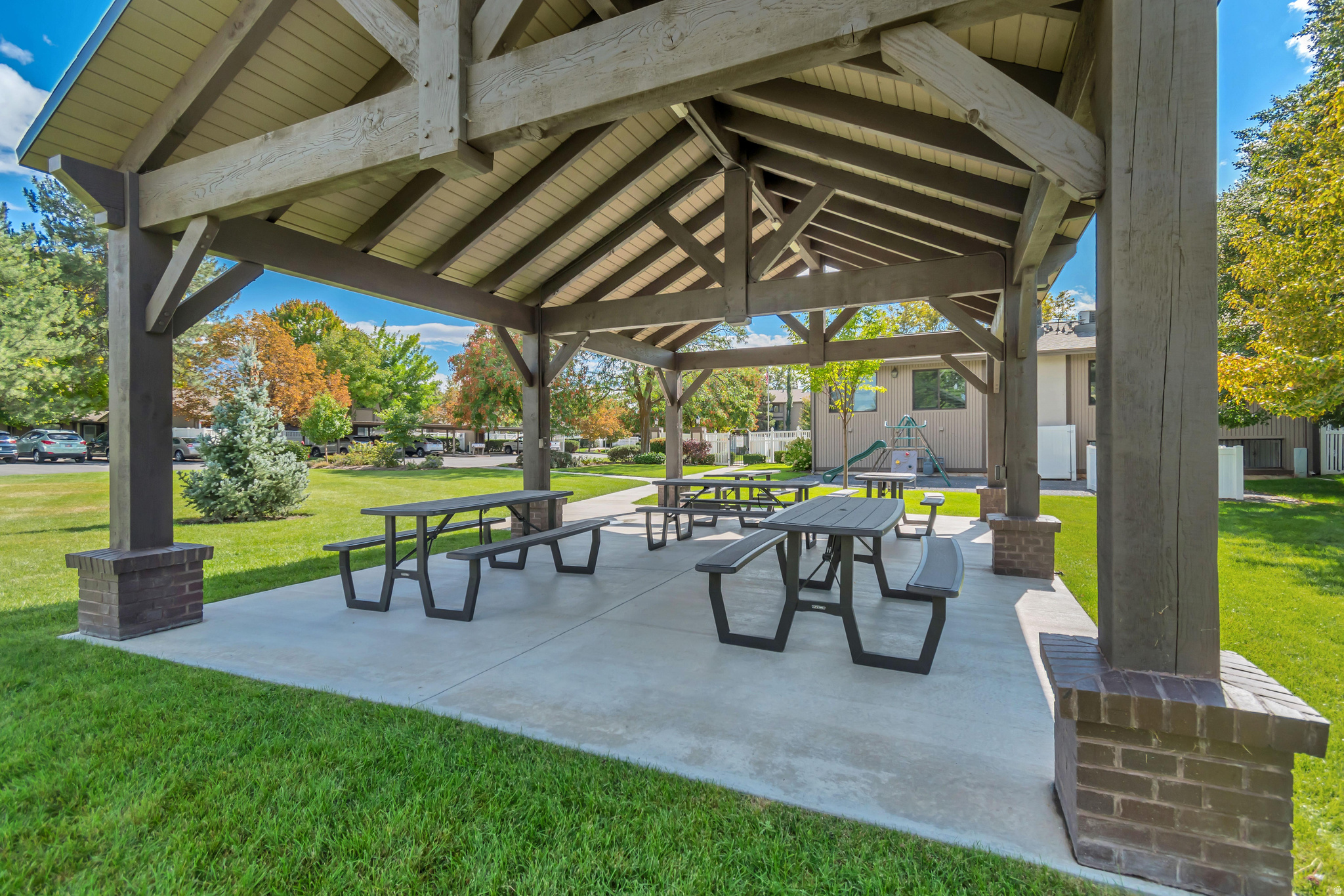 MEADOWS - Residential