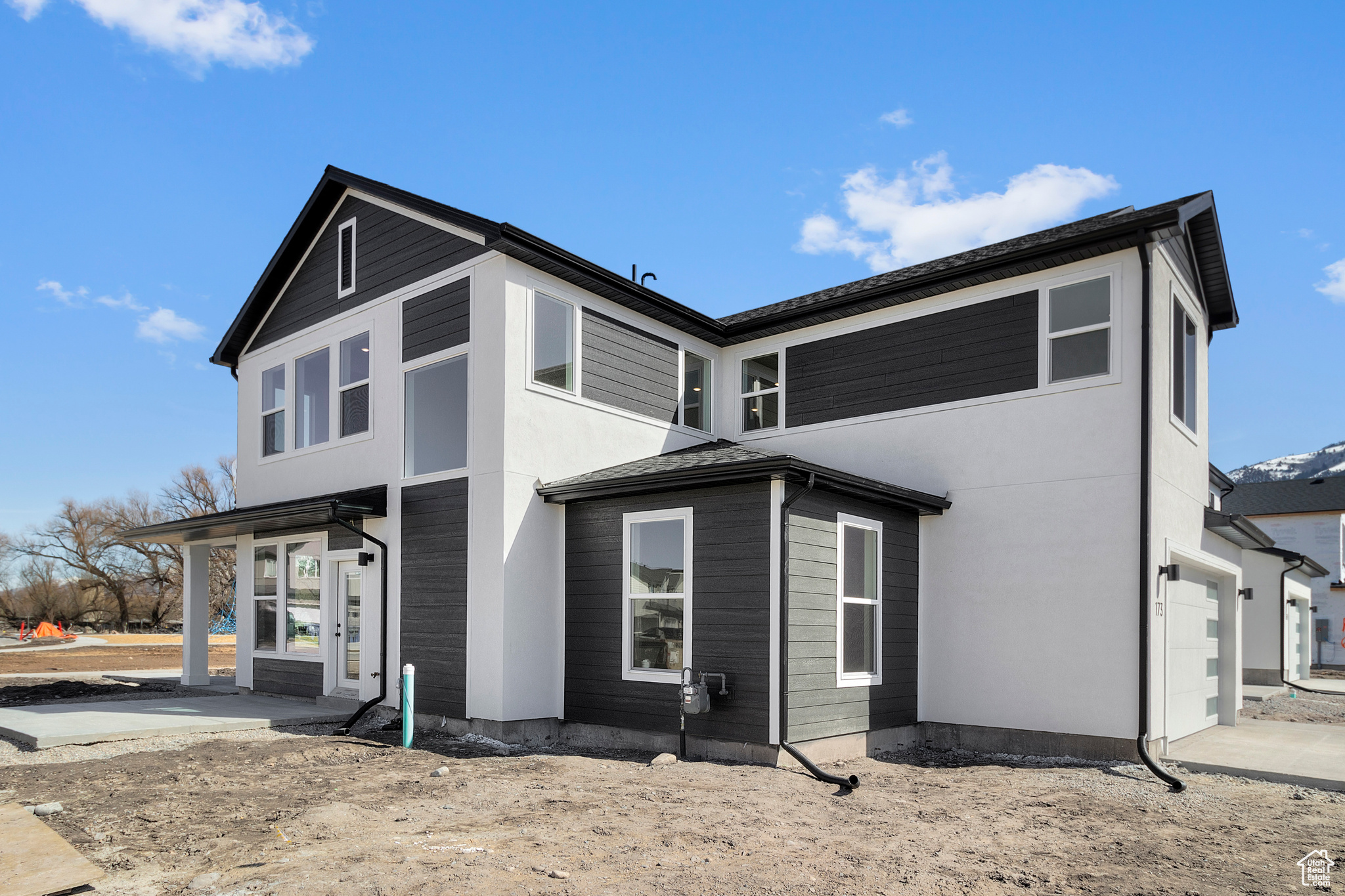 RIDGELINE PARK - Residential