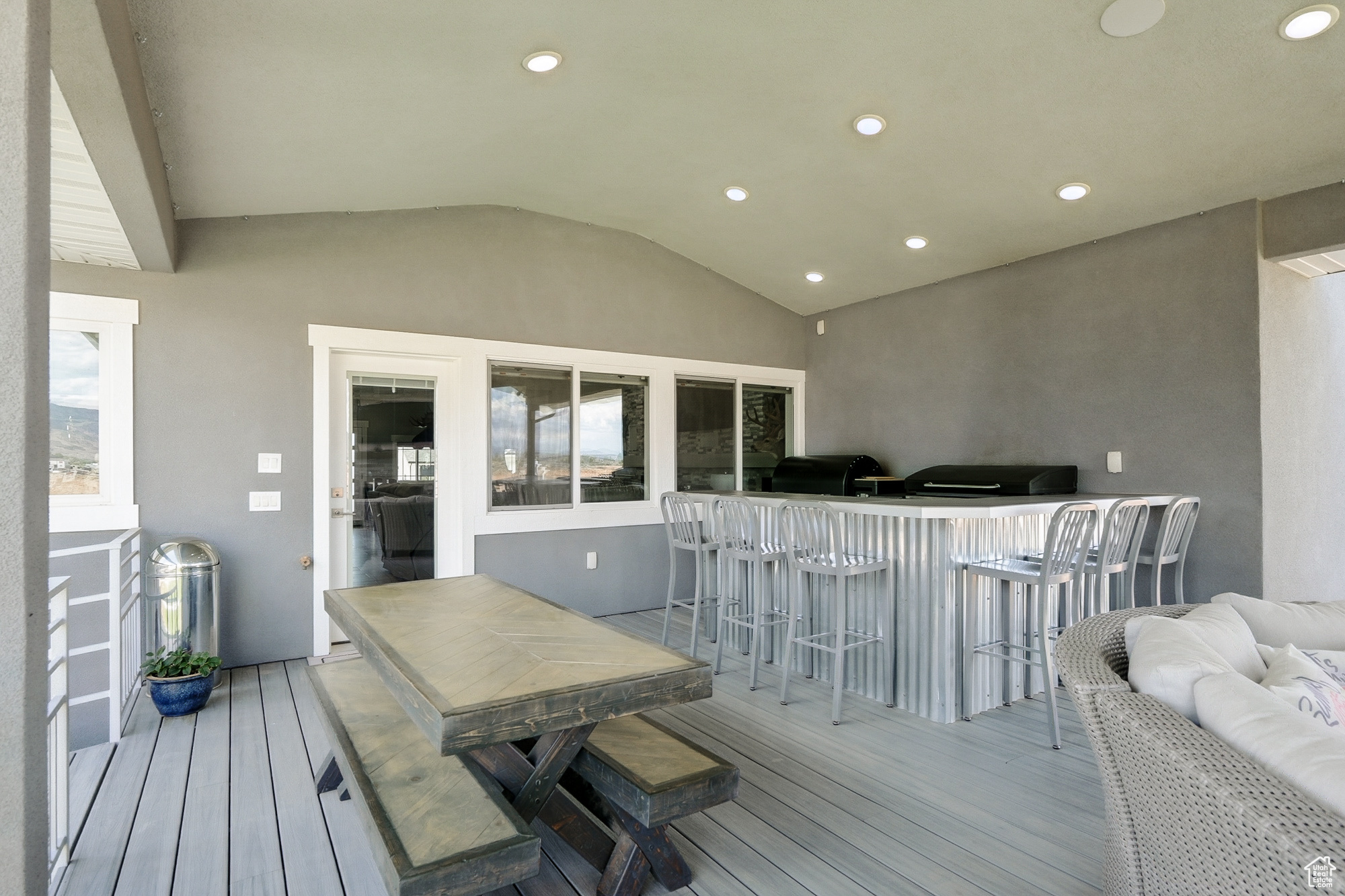 PEAK VIEW - Residential