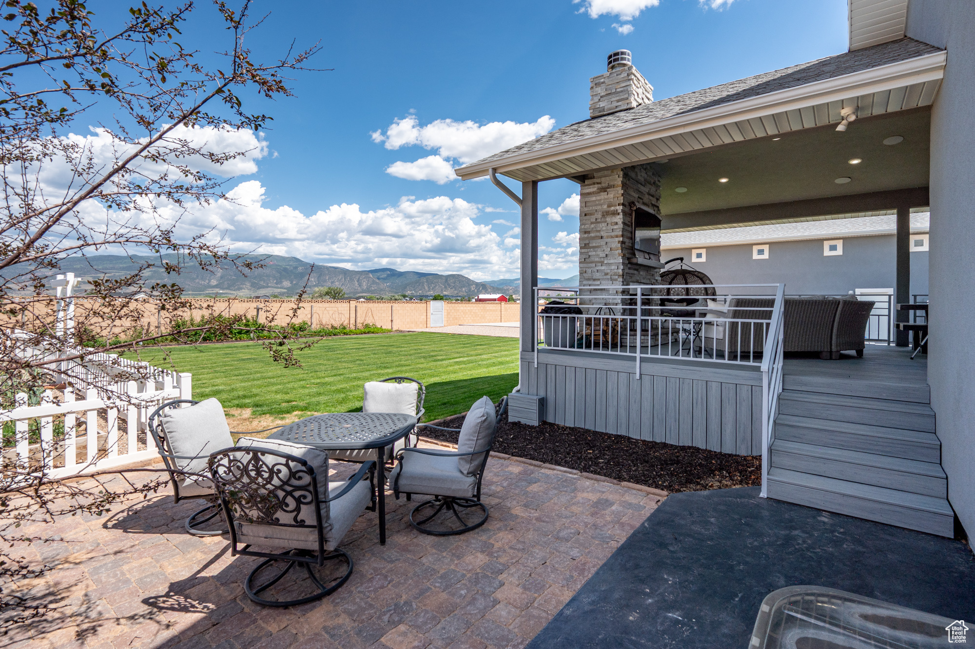 PEAK VIEW - Residential