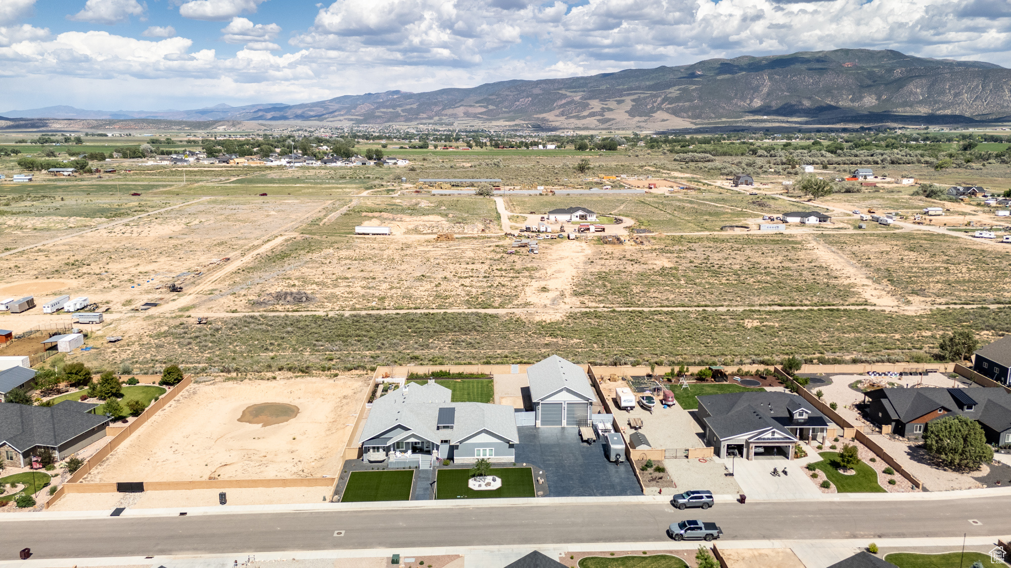 PEAK VIEW - Residential