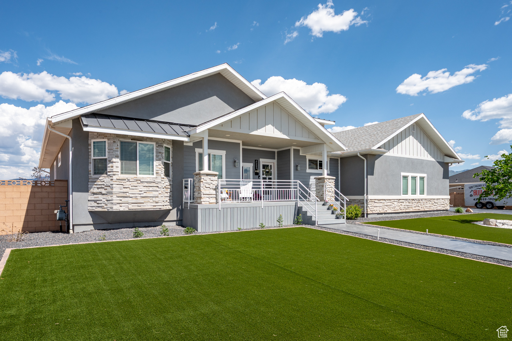 PEAK VIEW - Residential