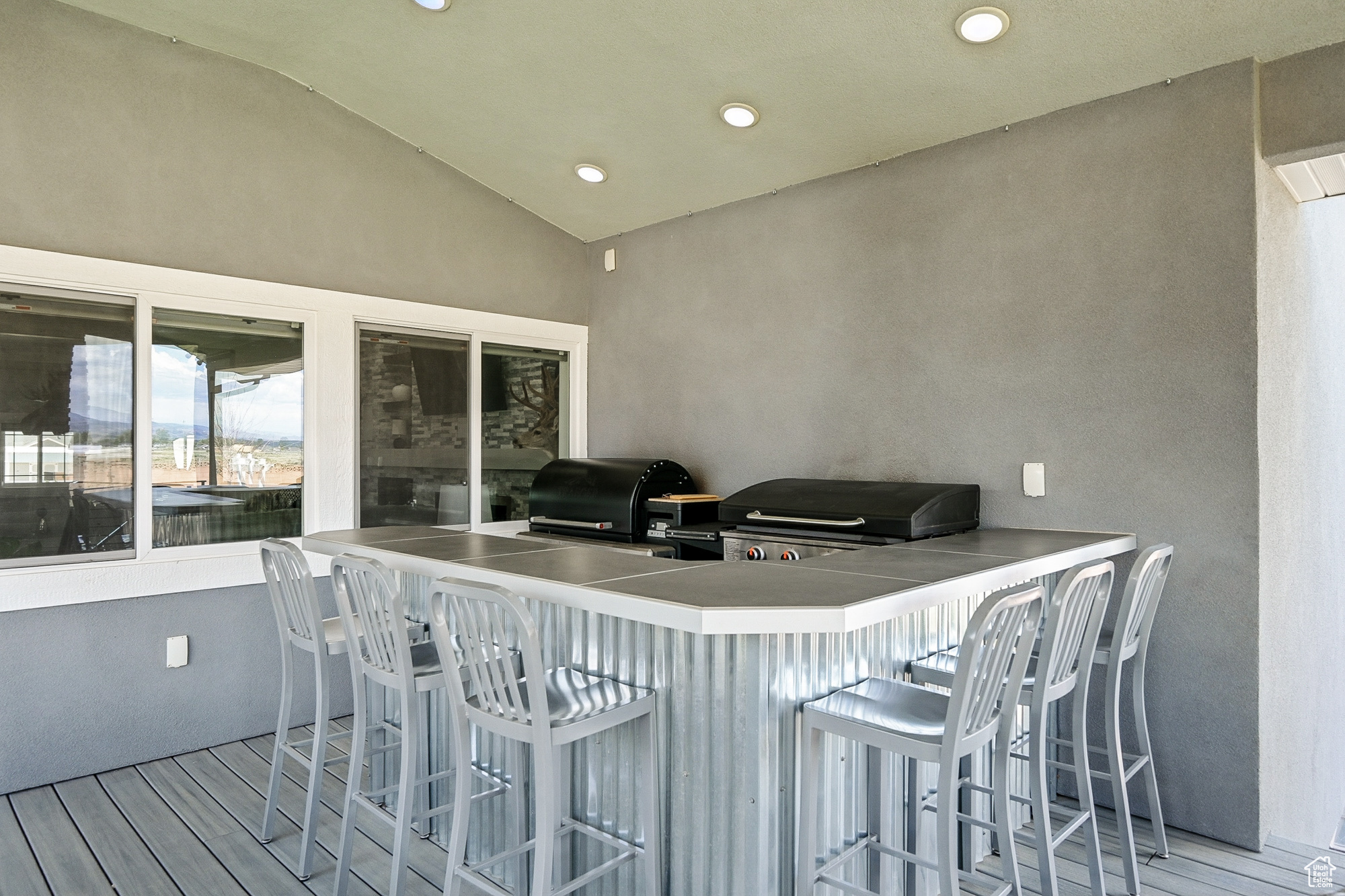 PEAK VIEW - Residential