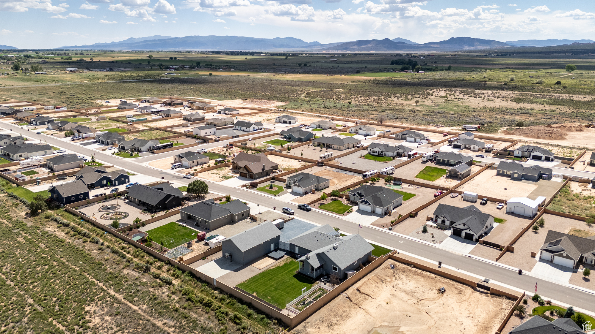 PEAK VIEW - Residential