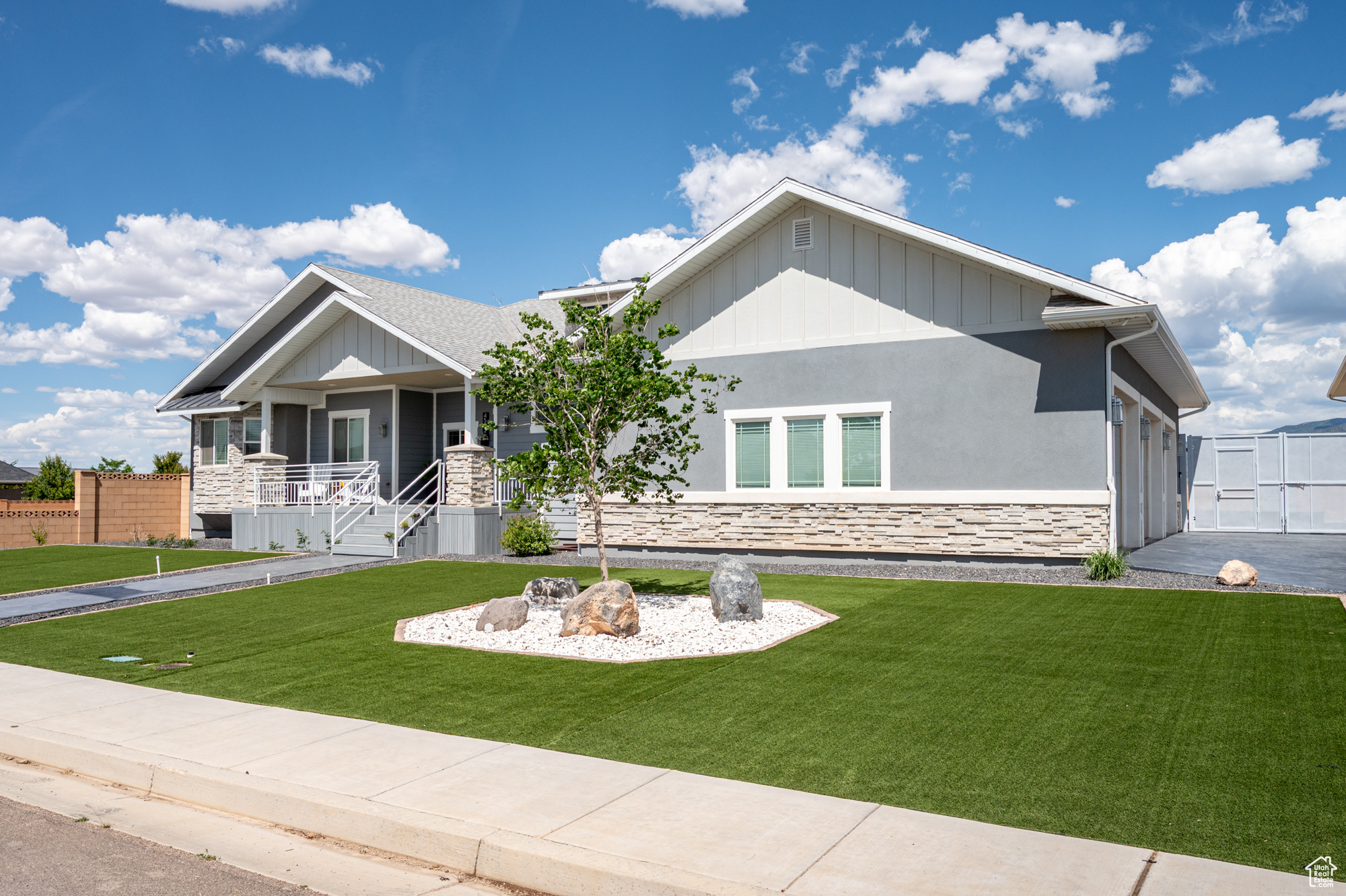 PEAK VIEW - Residential
