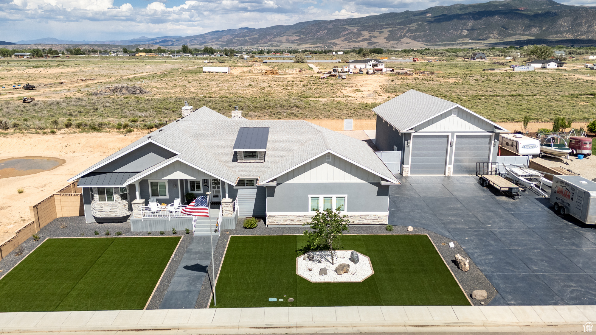 PEAK VIEW - Residential