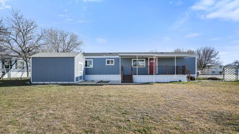 Photo of 11265 S CRESCENT PARK CIR E, Sandy, UT 84094 (MLS # 2138080)