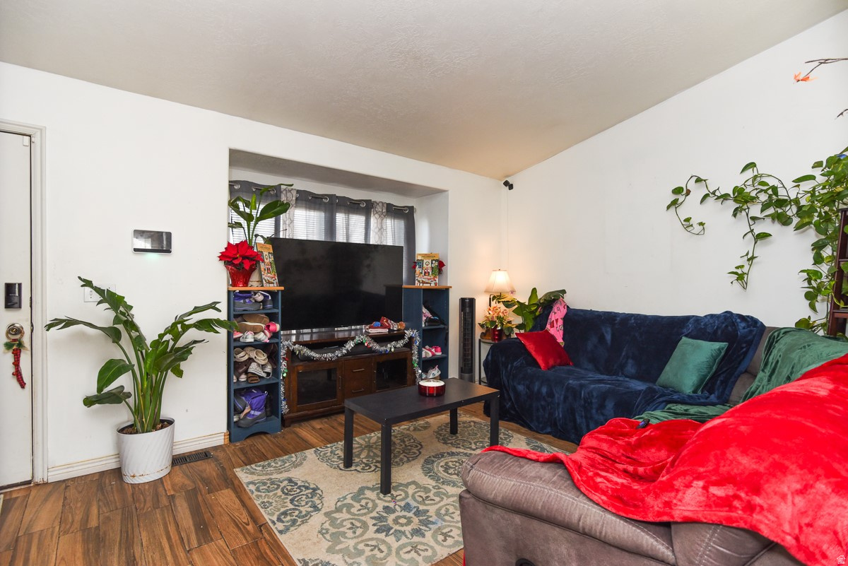 ALANTOWNE SUBDIVISION - Residential