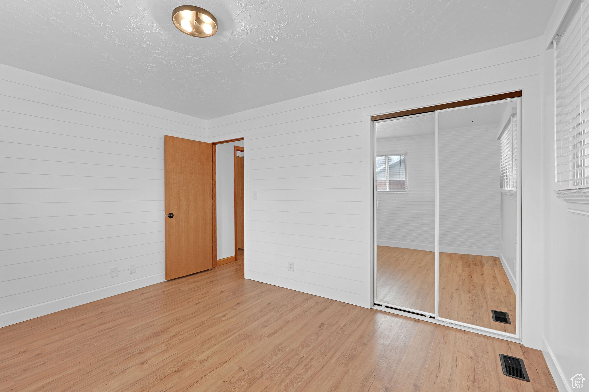 8693 S Vaquero Dr, Sandy, Utah image 29