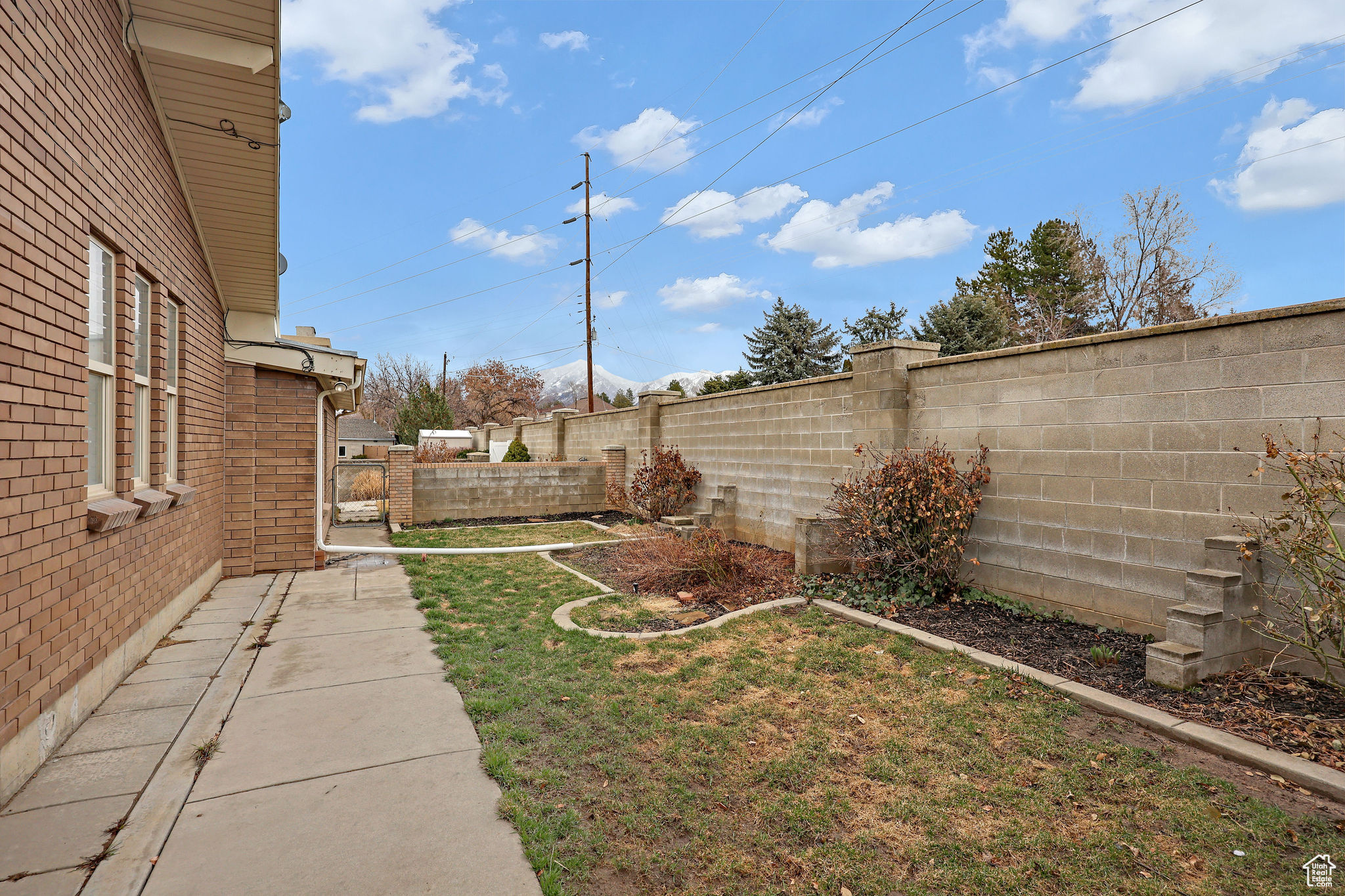 8693 S Vaquero Dr, Sandy, Utah image 9