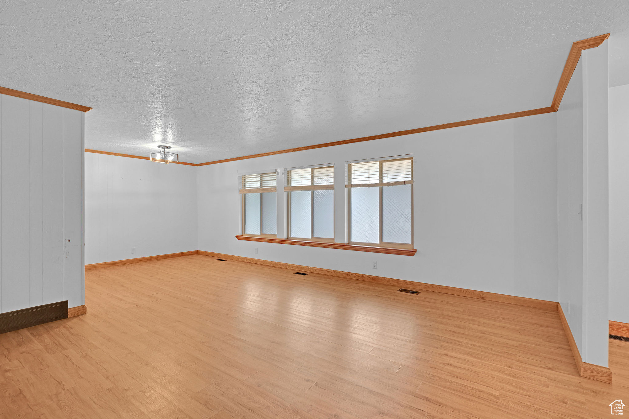 8693 S Vaquero Dr, Sandy, Utah image 14