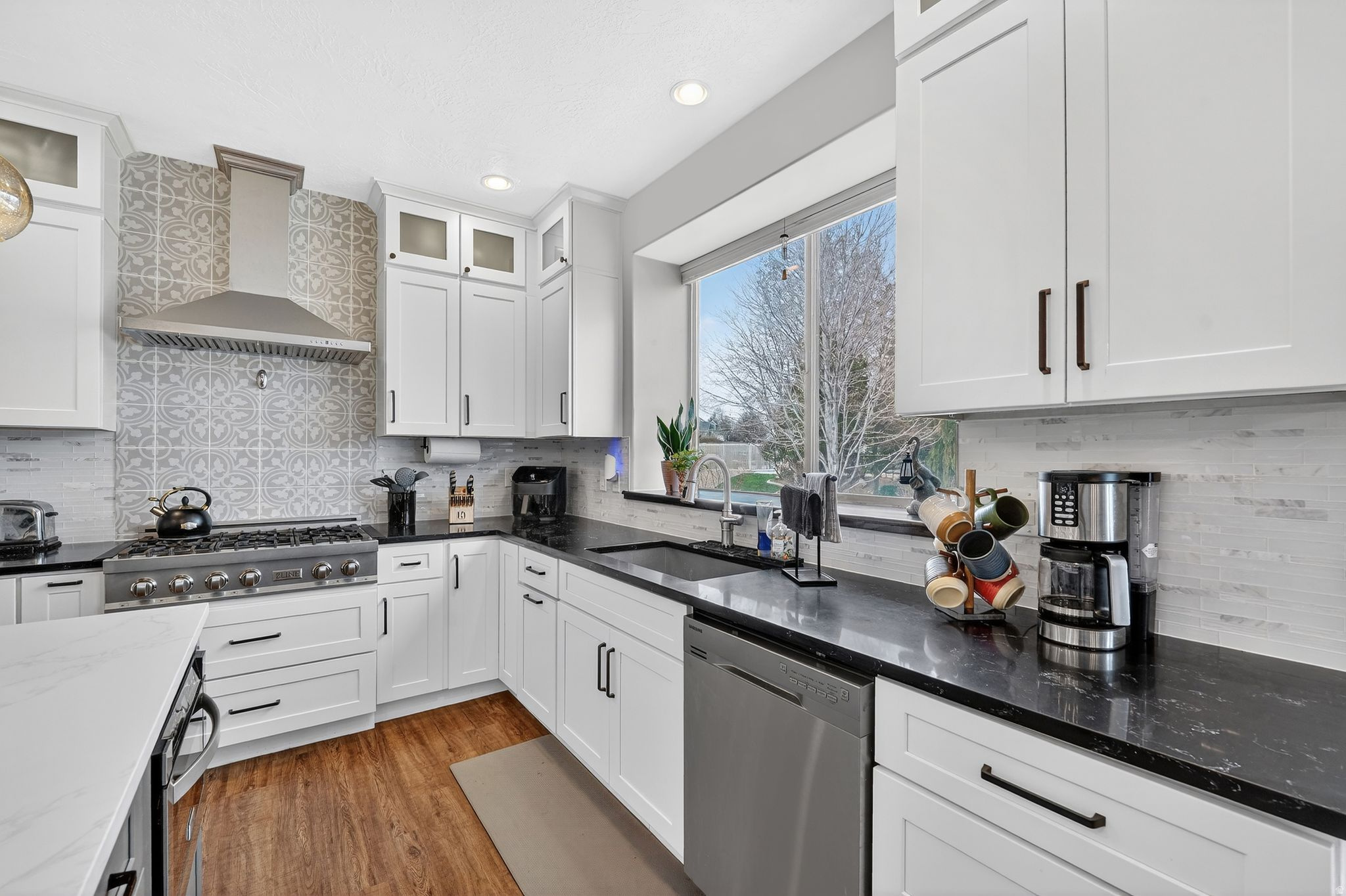 MIDAS CREEK - Residential