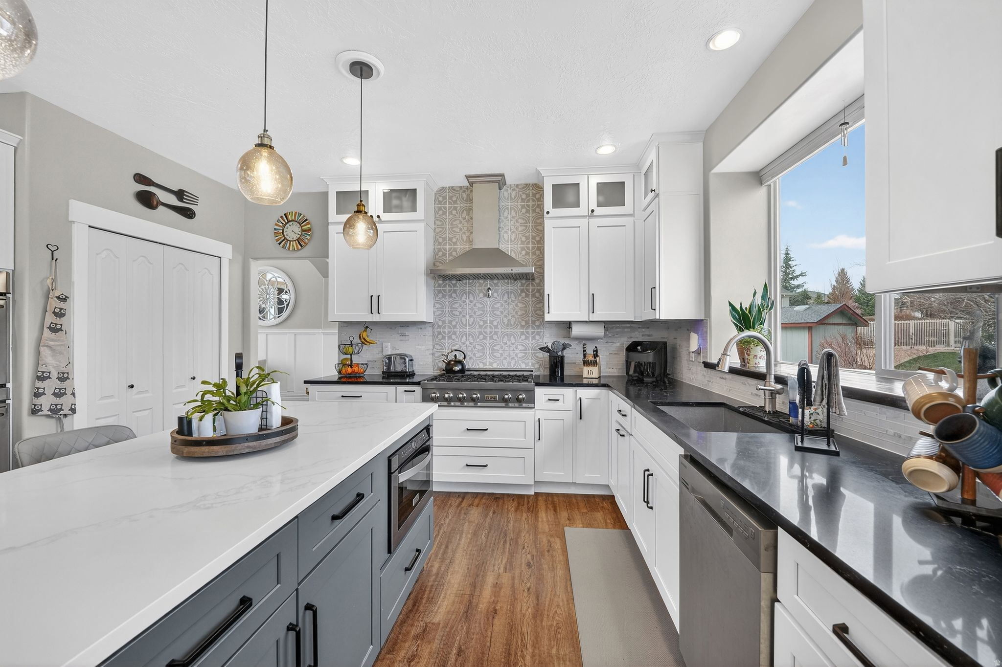 MIDAS CREEK - Residential