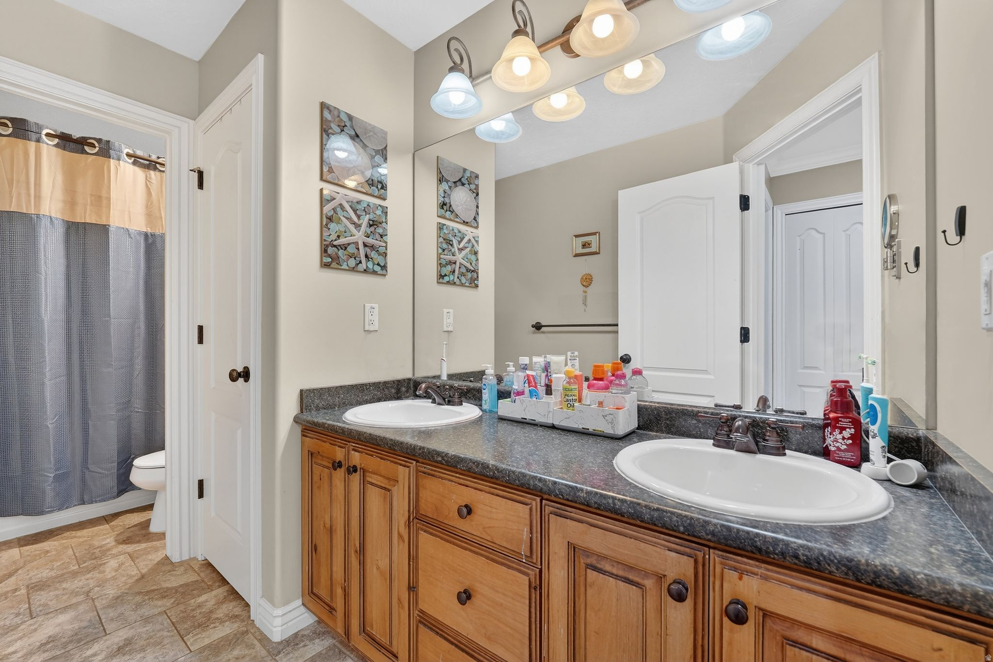 MIDAS CREEK - Residential