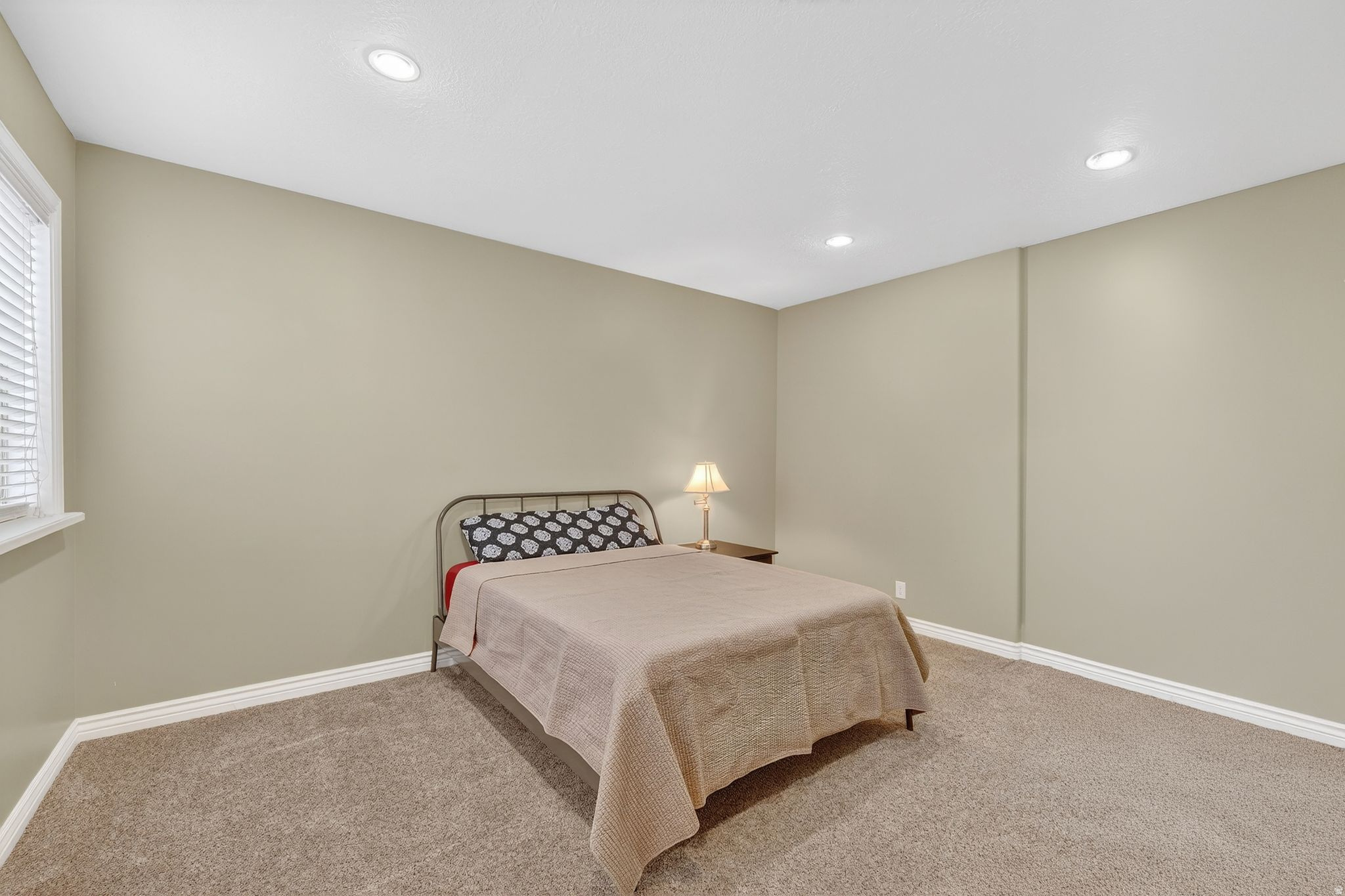 MIDAS CREEK - Residential