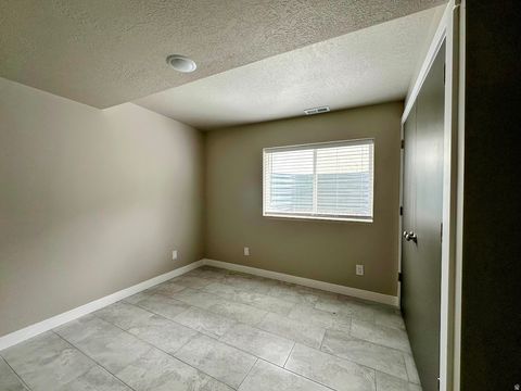 Tiny photo for 954 N QUINCY AVE, Ogden, UT 84404 (MLS # 2155803)