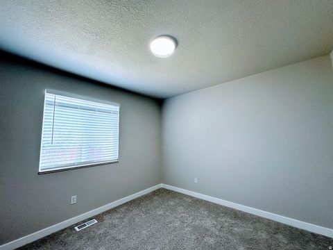 Tiny photo for 954 N QUINCY AVE, Ogden, UT 84404 (MLS # 2155803)